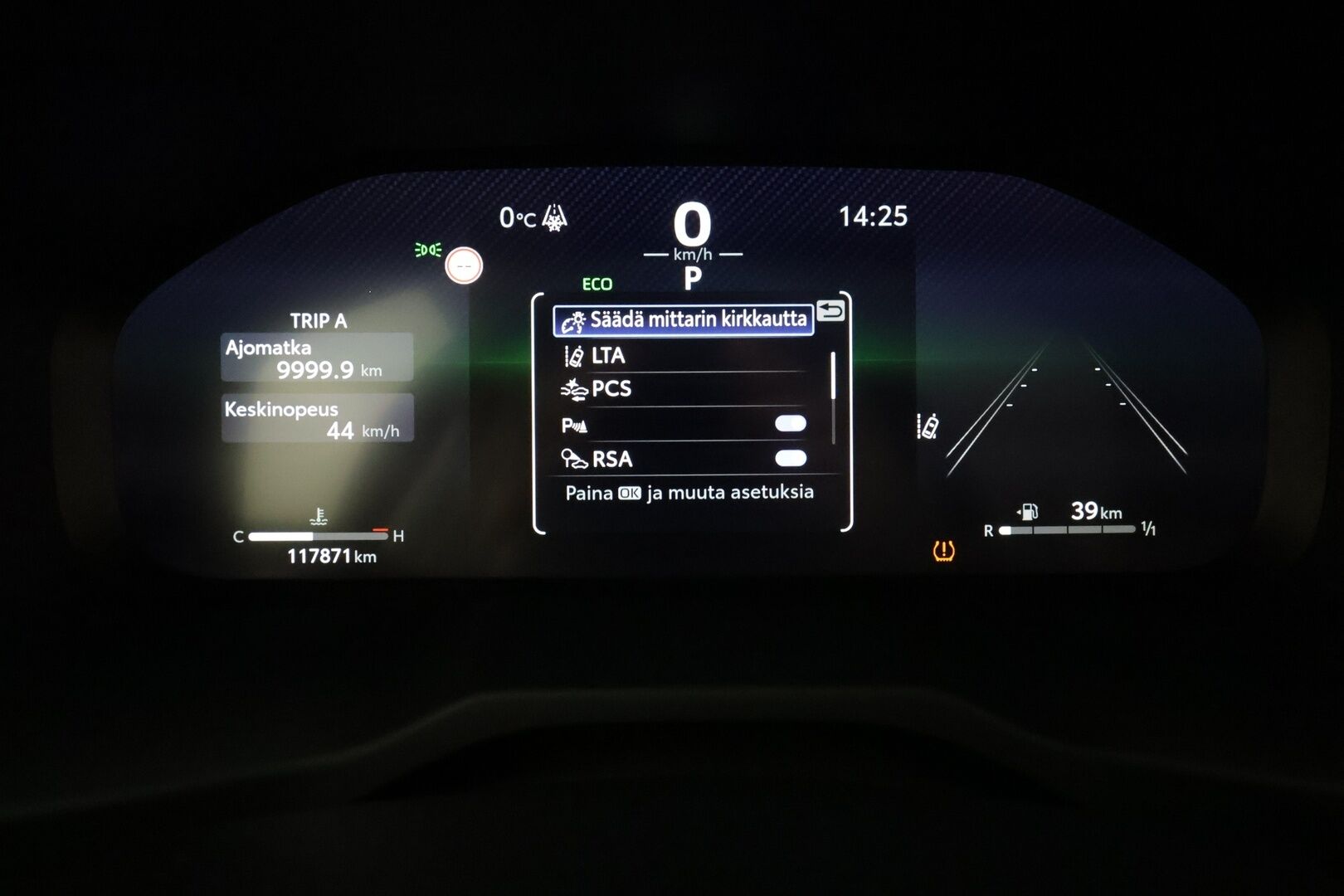 Toyota RAV4 2023 2,0 VVT-iE Active Multidrive S * Digimittaristo / Facelift keskinäyttö / Koukku / ACC / LED / P.Kamera * - * Ei Hybridijärjestelmää / 1-om Suomi-auto / Merkkihuollot / Kahdet renkaat aluvanteilla / Lohkolämmitin / Kaistavahti / Navi - HULLUT AVAJAISHULINAT KORKOTARJOUS 3,29 %