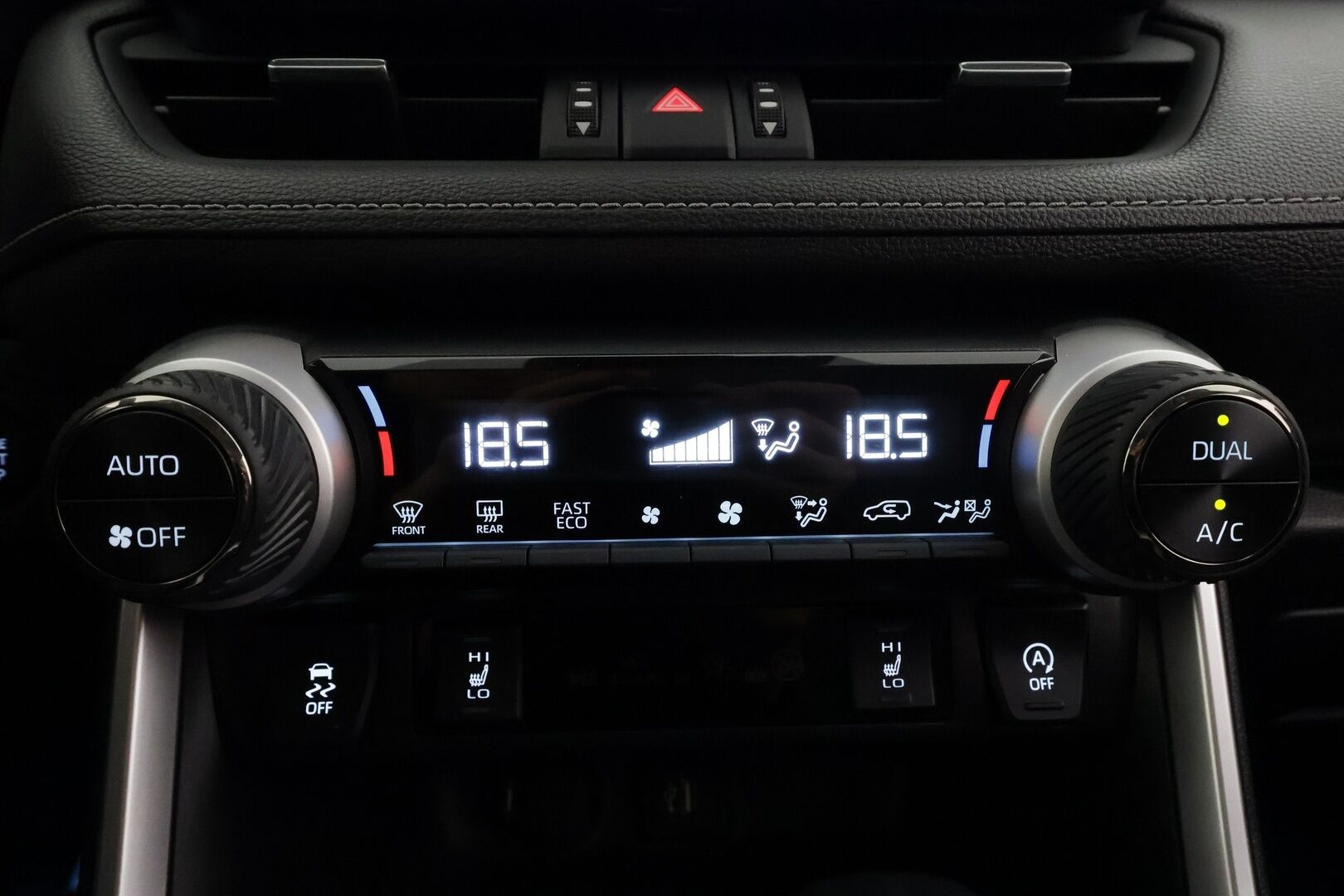 Toyota RAV4 2023 2,0 VVT-iE Active Multidrive S * Digimittaristo / Facelift keskinäyttö / Koukku / ACC / LED / P.Kamera * - * Ei Hybridijärjestelmää / 1-om Suomi-auto / Merkkihuollot / Kahdet renkaat aluvanteilla / Lohkolämmitin / Kaistavahti / Navi - HULLUT AVAJAISHULINAT KORKOTARJOUS 3,29 %