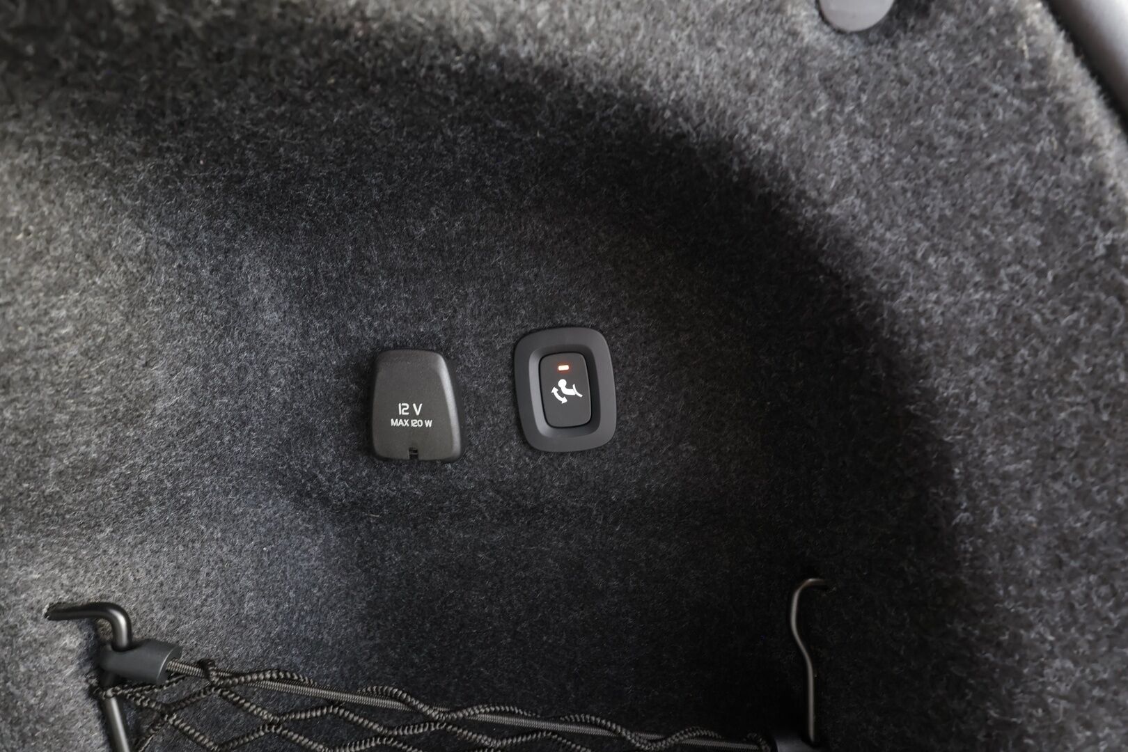 Volvo S60 2023 T8 AWD Long Range High Performance Plus Dark aut - | ACC | Koukku | H/K | Full-LED | Muistipenkit | P.Kamera | Sporttipenkit | Keyless | Apple&Android | 1.Om Suomi-auto | Kahdet Renkaat |
