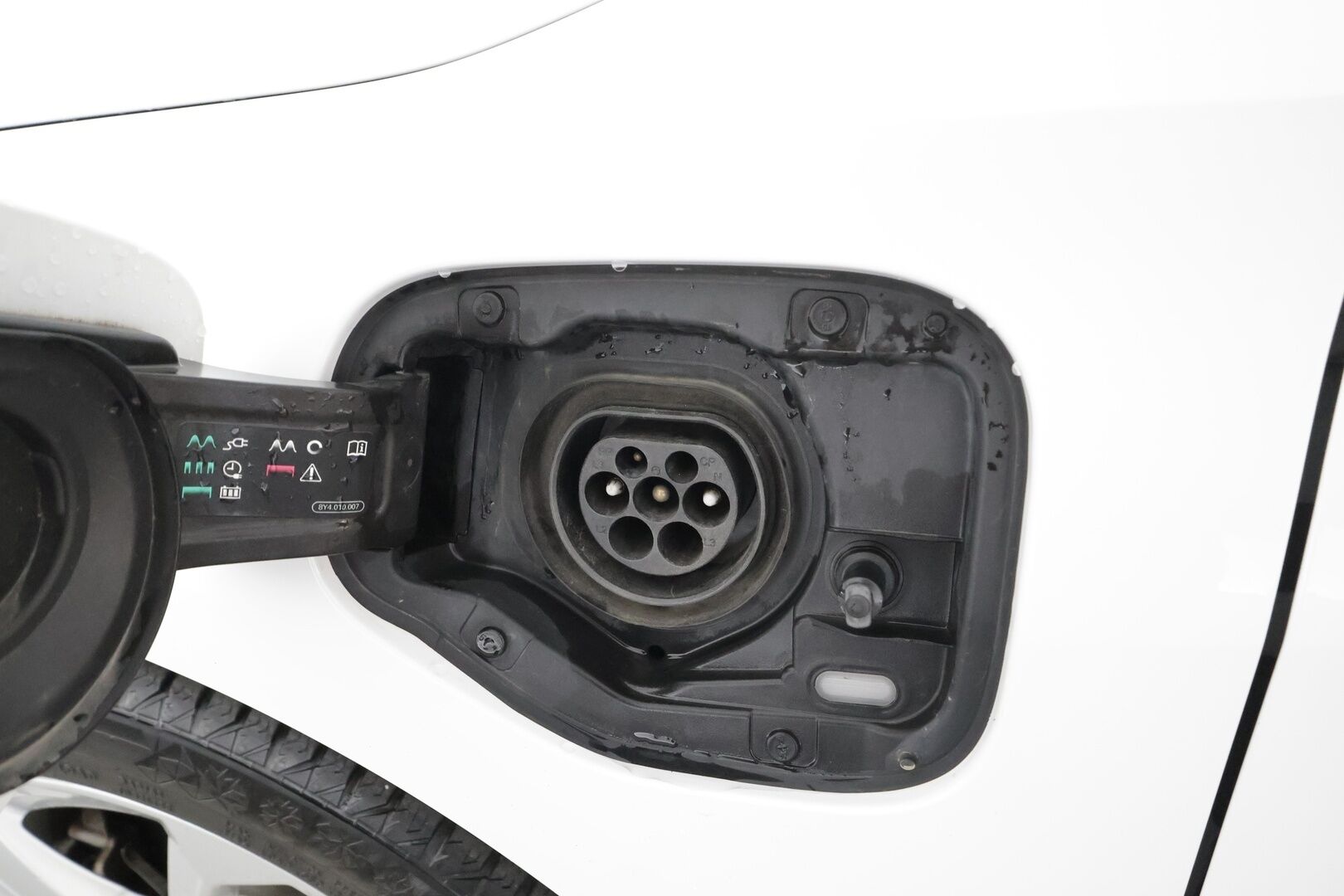 Audi A3 2023 Sportback Business 40 TFSI e 150kW S tronic * ACC / LED / P.Tutkat / Hierovat Sportpenkit / Kaistavahti * - 1-om Suomi-auto / Merkkihuollot / Kahdet renkaat aluvanteilla - HULLUT AVAJAISHULINAT KORKOTARJOUS 3,29 %