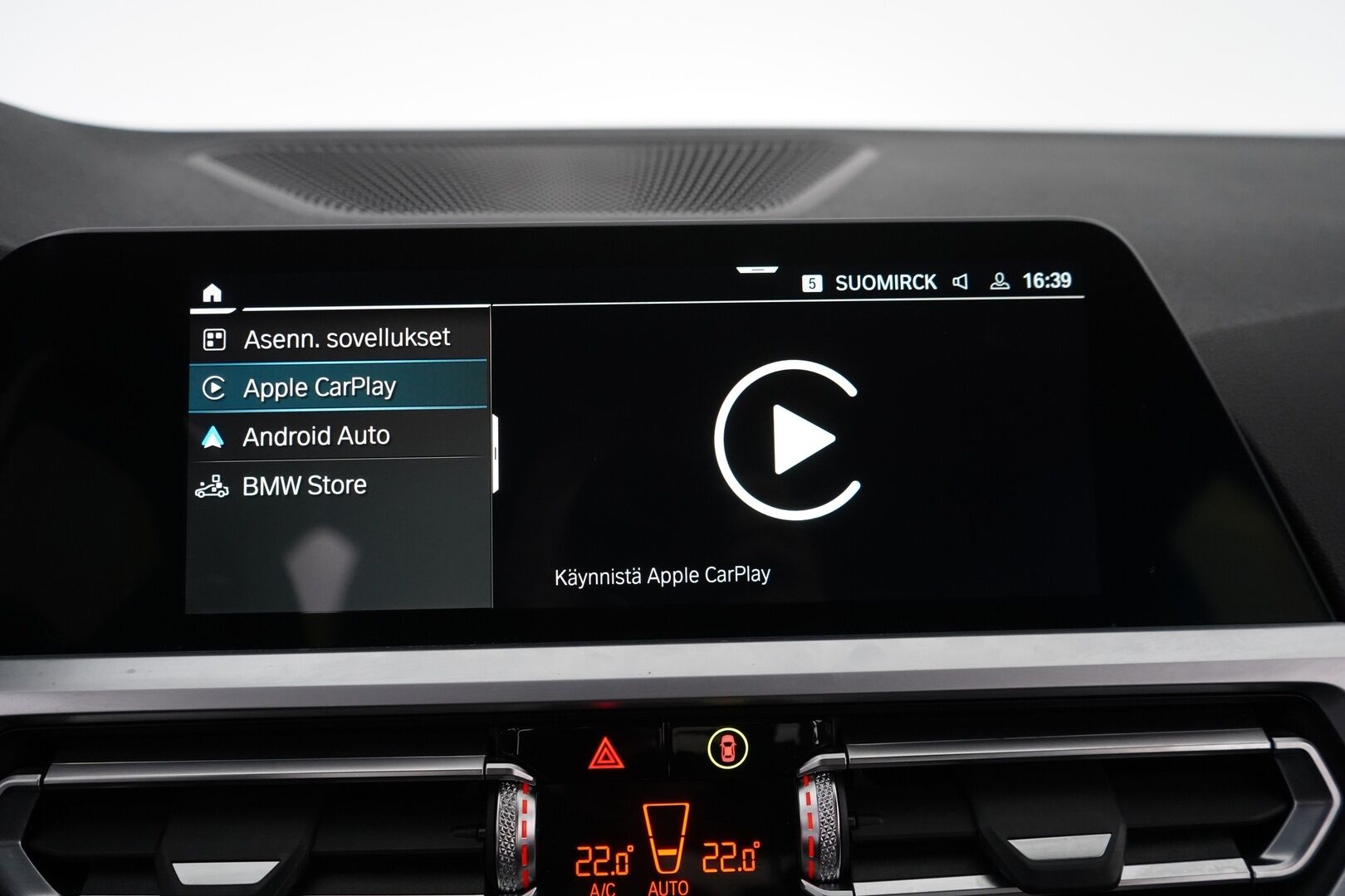 BMW 330 2020 G20 Sedan 330e iPerformance Launch Edition M Sport * Navi / Tutkat / Digimittaristo / H&K * - Kahdet OEM vanteet / Viimeisin huolto 09/2025 / Uudet kesärenkaat - HULLUT VÄLIPÄIVÄT KORKOTARJOUS 2,49%