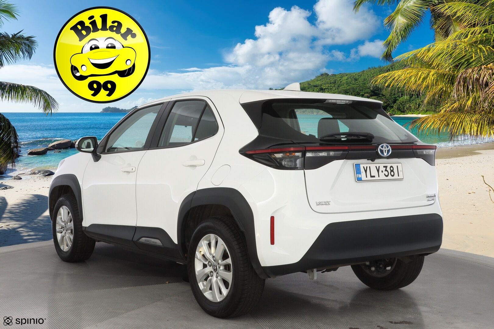 Toyota Yaris Cross 2022 1,5 Hybrid AWD-i Active Business * ACC / Kamera / Koukku / Lohko / Ratinlämmitin * - Kahdet renkaat / Viimeisin huolto 5 / 25 / Neliveto 