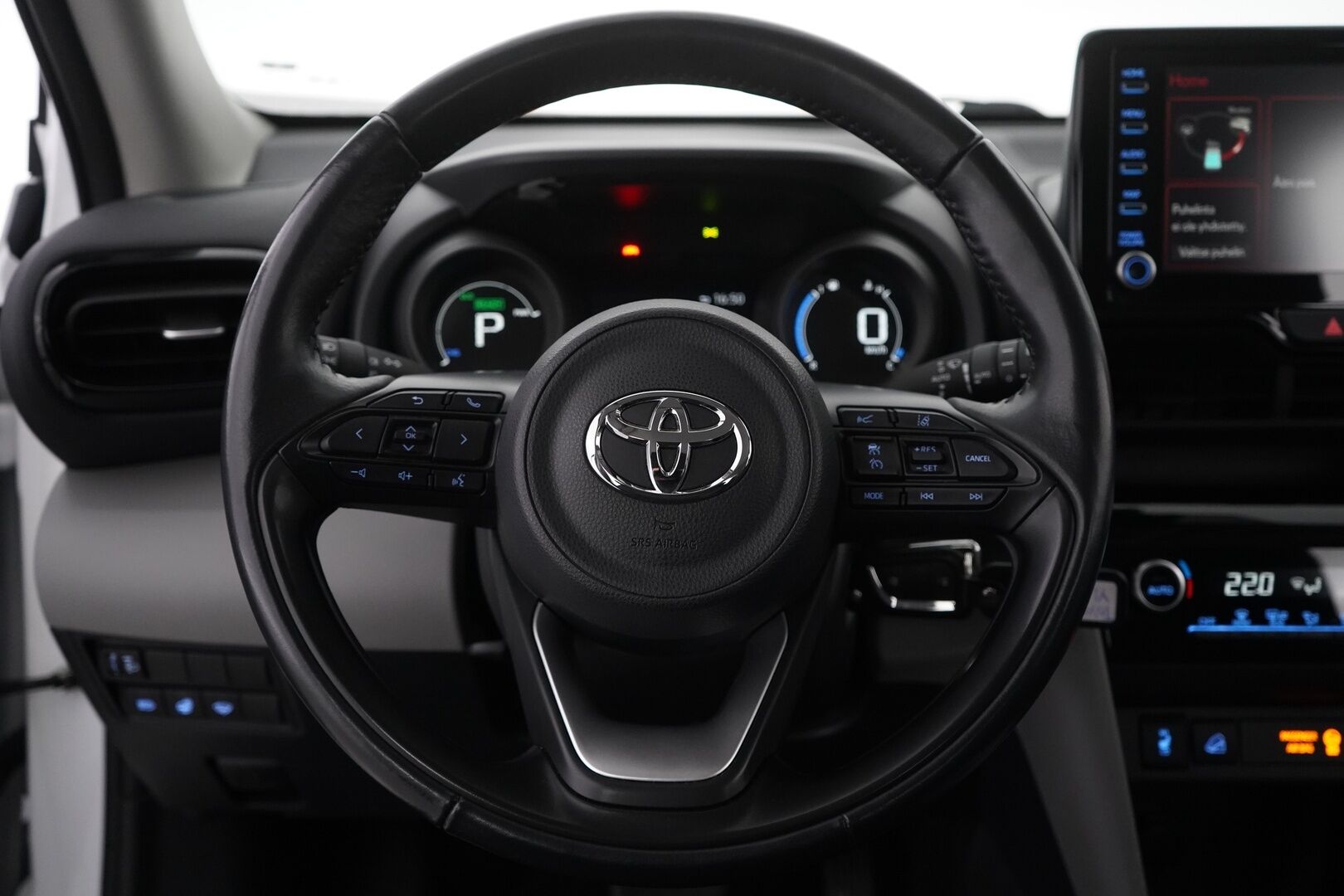 Toyota Yaris Cross 2022 1,5 Hybrid AWD-i Active Business * ACC / Kamera / Koukku / Lohko / Ratinlämmitin * - Kahdet renkaat / Viimeisin huolto 5 / 25 / Neliveto 