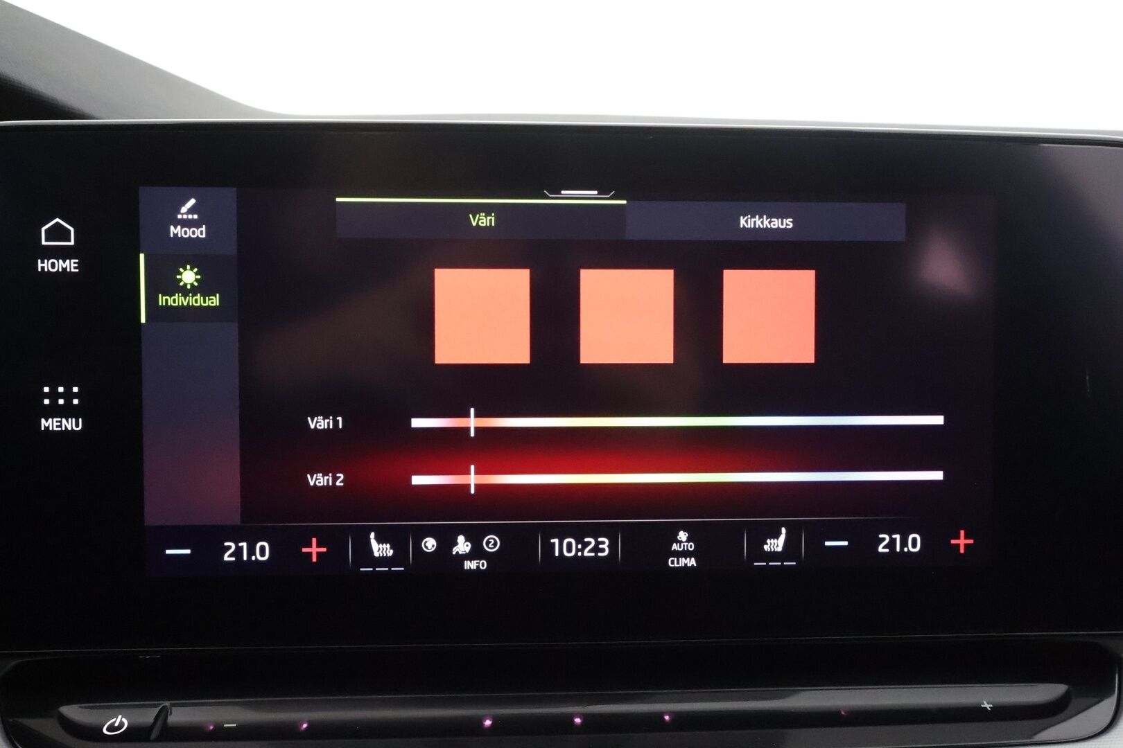 Skoda Octavia 2023 Combi 1.5 TSI Style eTEC DSG Autom. - | ACC | Webasto | Matrix | P.kamera | Keyless | Travel Assist | Side Assist | Apple & Android | Lämm. ratti | Sähk. takaluukku | Ambient light |