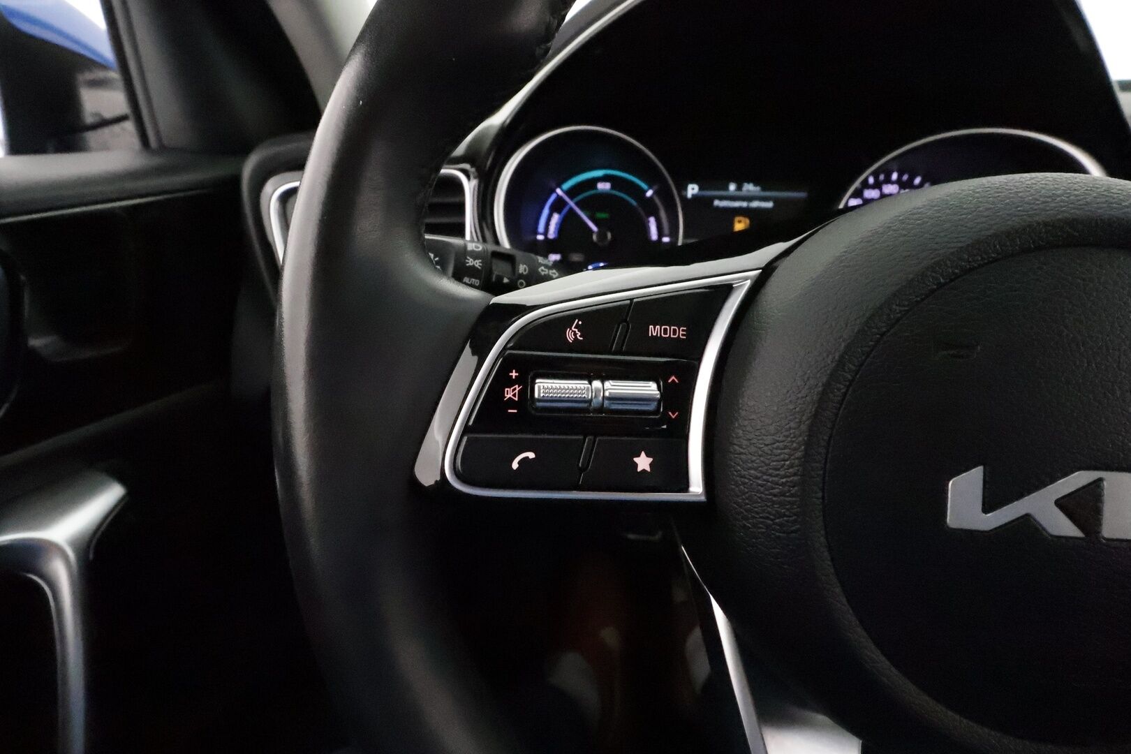 Kia XCeed 2023 1,6 GDI Plug-In Hybrid Business Premium DCT **ACC / P.kamera / Lohkolämmitin / Navi / LED / Puolinahat** - 1.Om Suomi-auto / Kahdet renkaat aluvanteilla