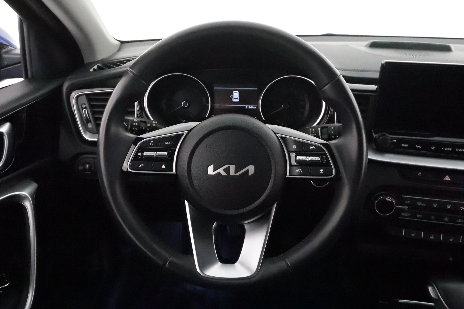 Kia XCeed 2023 1,6 GDI Plug-In Hybrid Business Premium DCT **ACC / P.kamera / Lohkolämmitin / Navi / LED / Puolinahat** - 1.Om Suomi-auto / Kahdet renkaat aluvanteilla