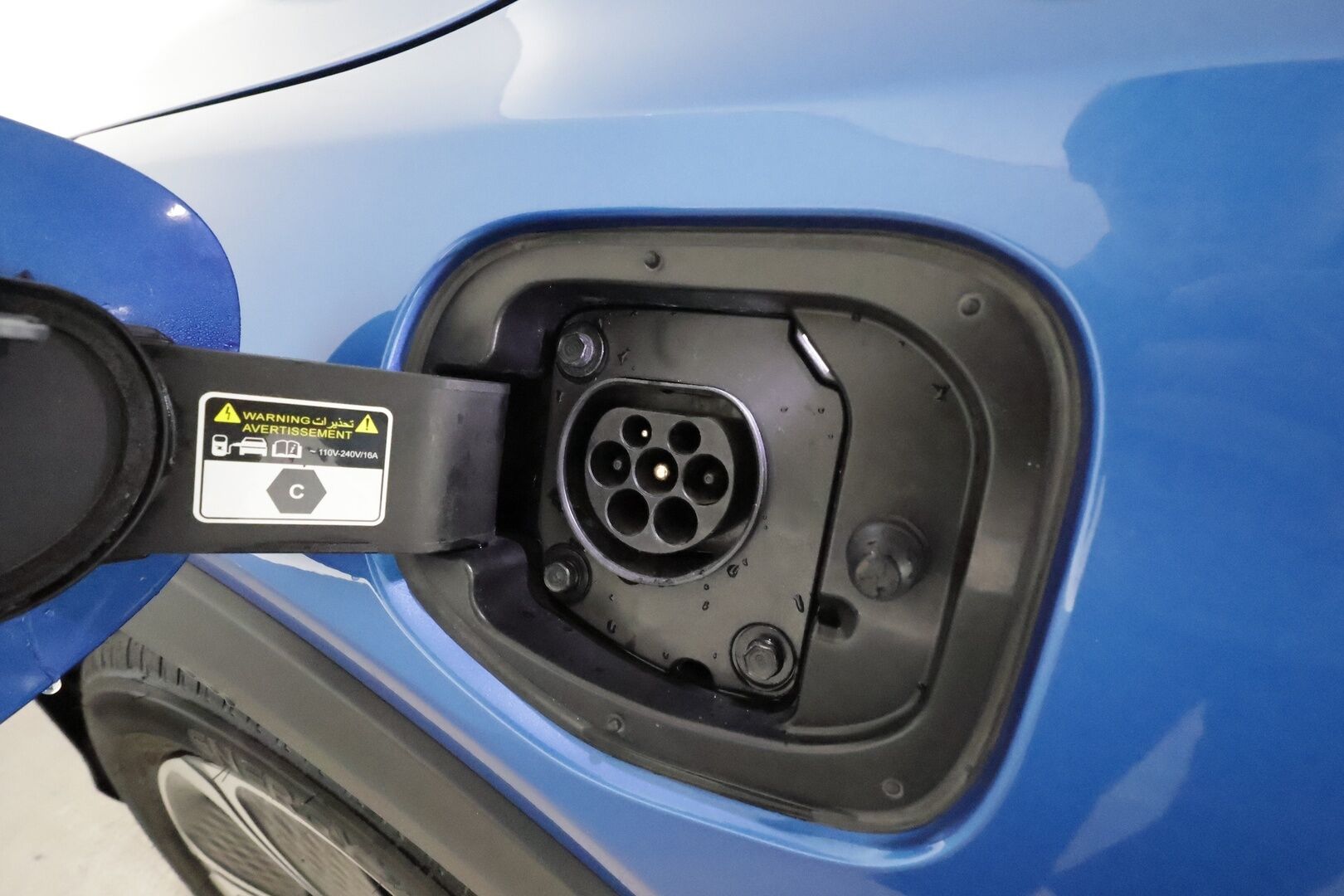 Kia XCeed 2023 1,6 GDI Plug-In Hybrid Business Premium DCT **ACC / P.kamera / Lohkolämmitin / Navi / LED / Puolinahat** - 1.Om Suomi-auto / Kahdet renkaat aluvanteilla