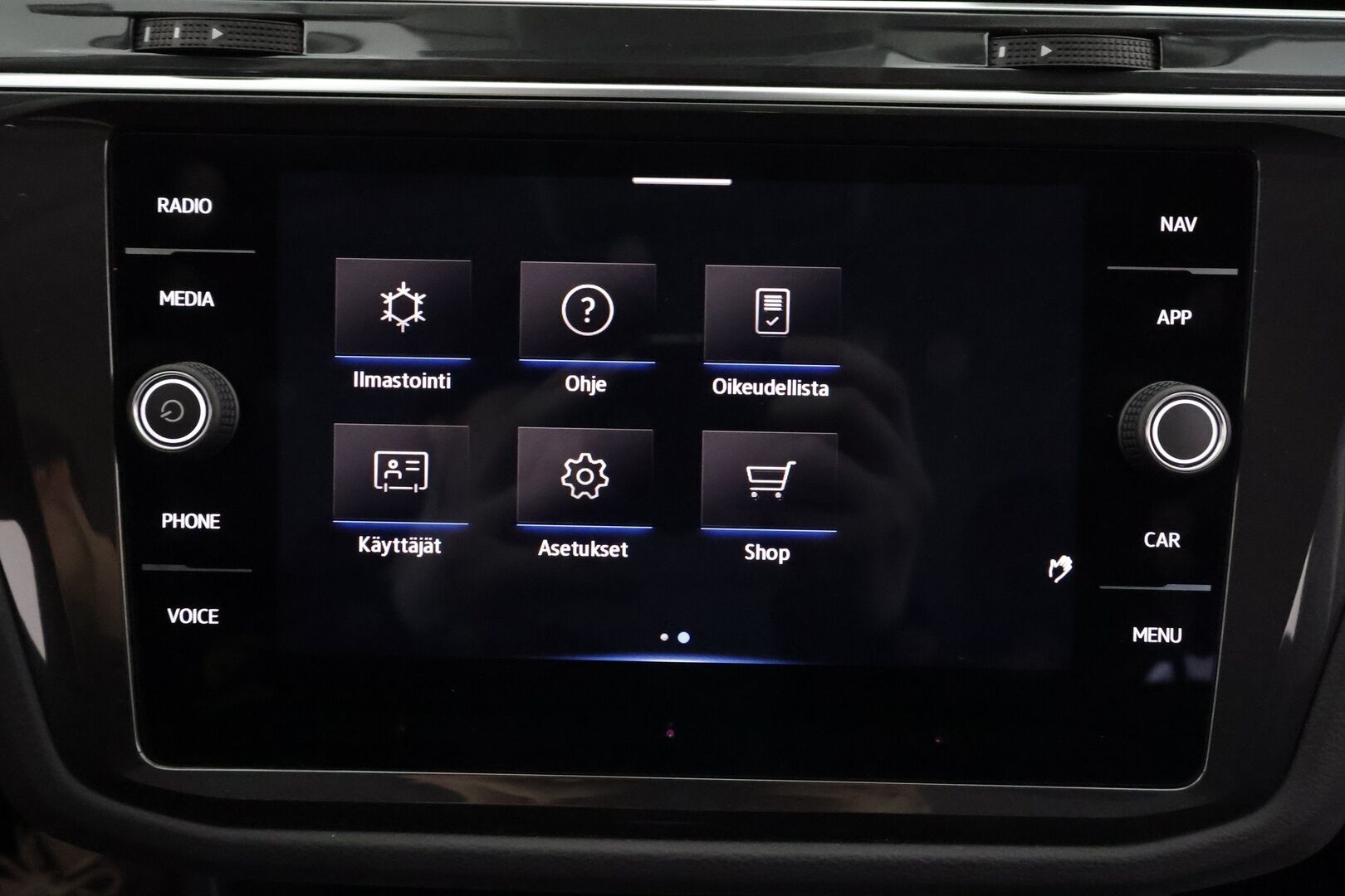 Volkswagen Tiguan 2023 Style Business Limited 1,5 TSI 110 kW DSG * ACC / Matrix-LED / Webasto / P.kamera / Hierovat sporttipenkit / Keyless * - 1.Om Suomi-auto / Kahdet Renkaat