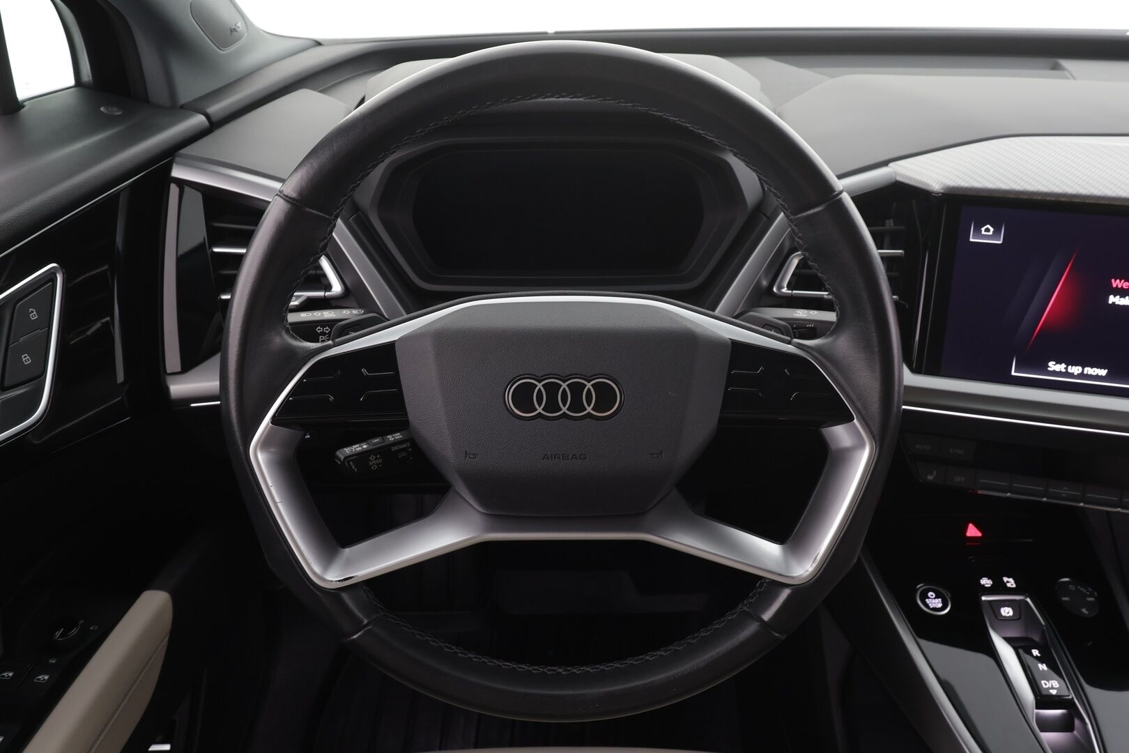 Audi Q4 e-tron 2023 40 e-tron Sportback * ACC / P.kamera / ILP / Sonos / LED / Navi / Koukku / Sähköluukku * - 1.Om Suomi-auto / Akku kuntotarkastettu SoH 93.5% / Kahdet renkaat aluvanteilla 