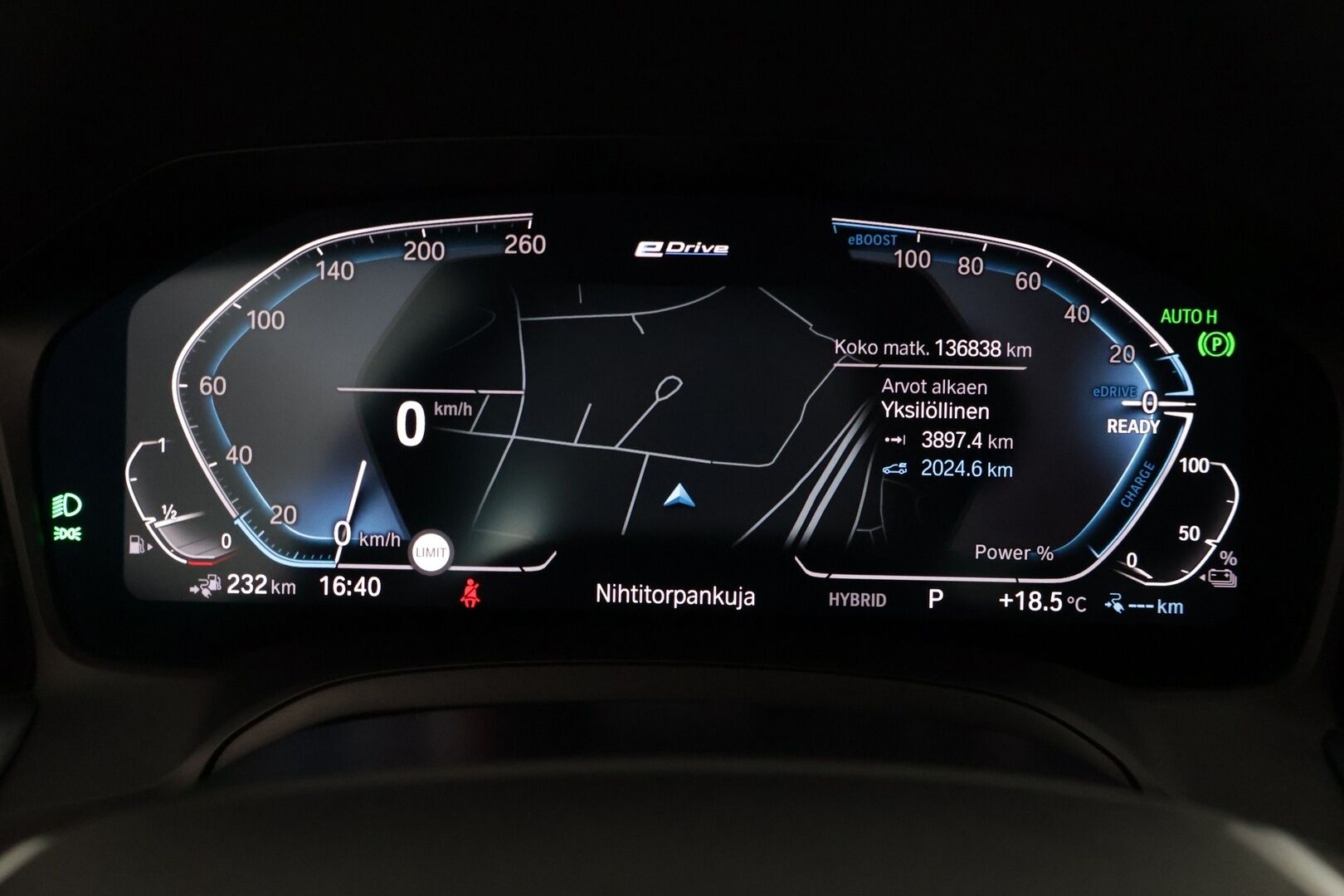 BMW 330E 2020 G20 Sedan Business Sport ** Uusi korimalli /Sport-penkit / Puolnahat / P-tutkat / Apple carplay & Android auto**