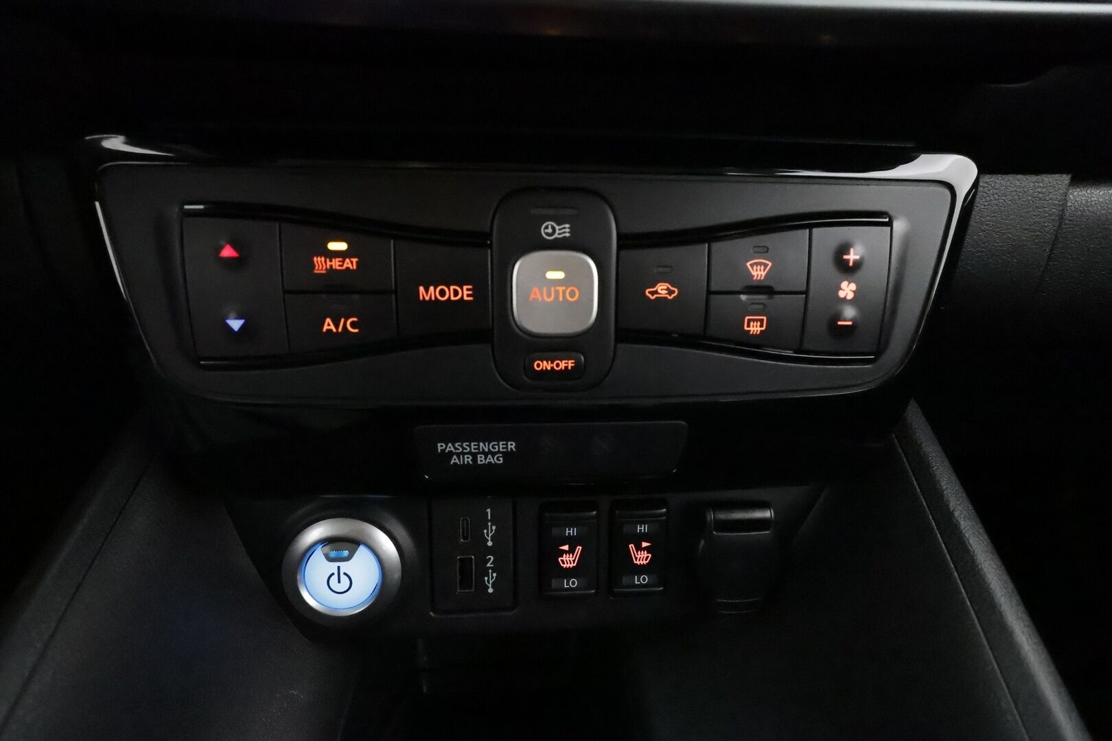 Nissan Leaf 2023 62kWh N-Connecta *ALV** 1-Om Suomi auto / Adapt.vakkari / 360 kamera / Keyless / Navi / Apple&Android / 2x renkaat