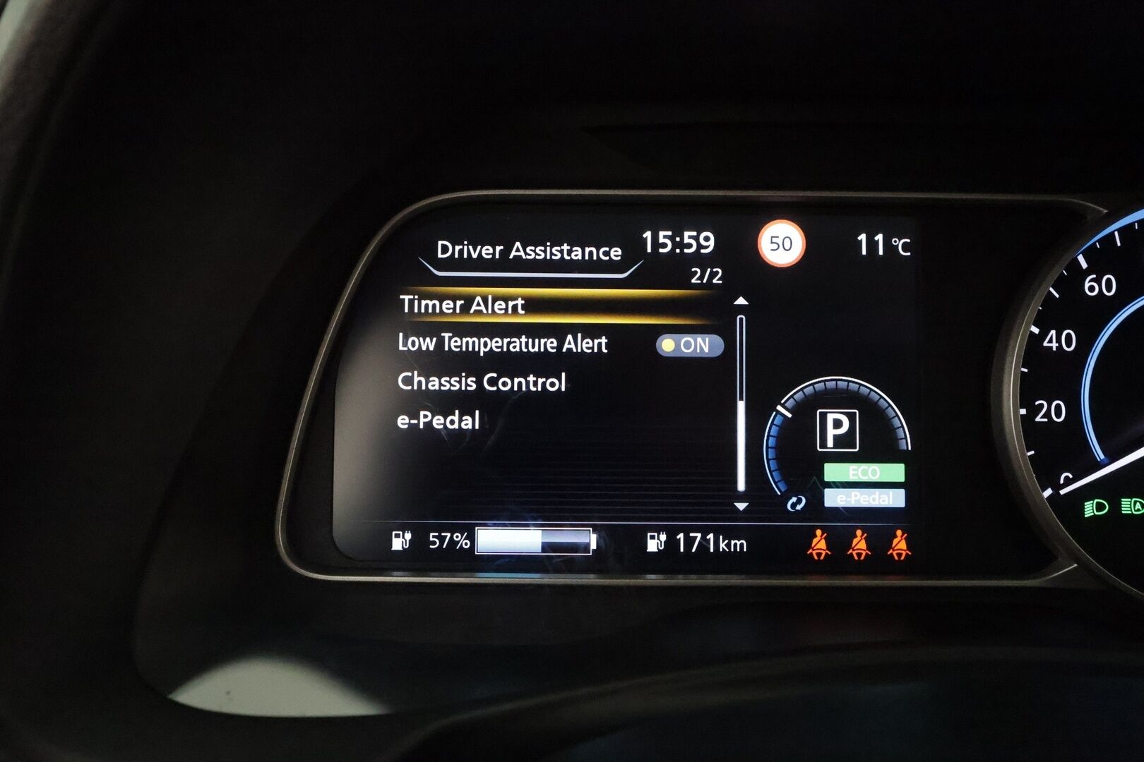 Nissan Leaf 2023 62kWh N-Connecta *ALV** 1-Om Suomi auto / Adapt.vakkari / 360 kamera / Keyless / Navi / Apple&Android / 2x renkaat