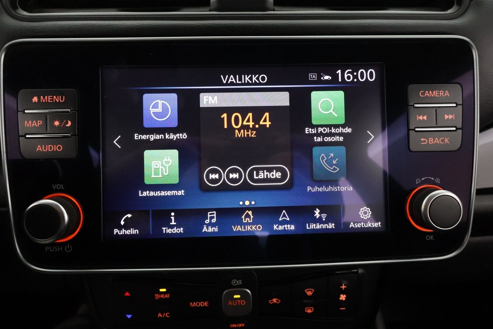 Nissan Leaf 2023 62kWh N-Connecta *ALV** 1-Om Suomi auto / Adapt.vakkari / 360 kamera / Keyless / Navi / Apple&Android / 2x renkaat