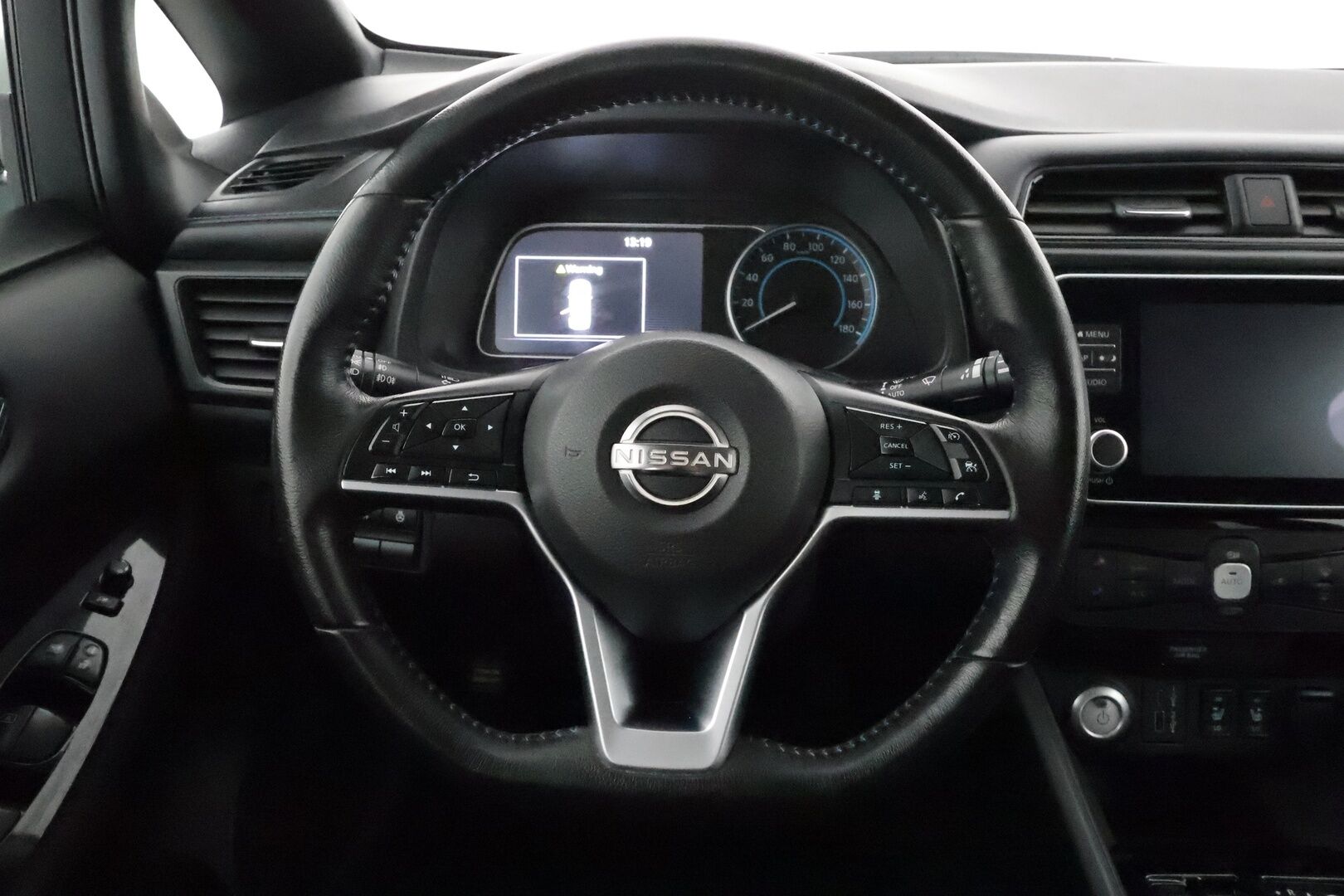 Nissan Leaf 2023 62kWh N-Connecta *ALV** 360 kamera / Adapt.vakkari / Apple&Android / Keyless / Navi - 1-Om Suomi auto / Merkkihuollettu