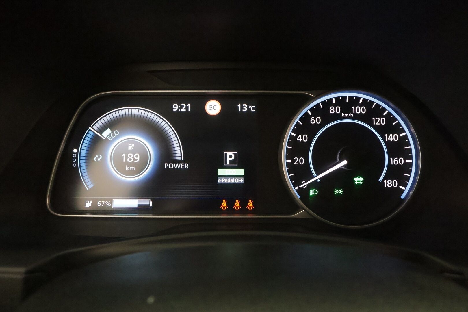 Nissan Leaf 2023 62kWh N-Connecta *ALV** 1-Om Suomi auto / Adapt.vakkari / Facelift / 360 kamera / Apple&Android / Keyless / Rattilämmitin