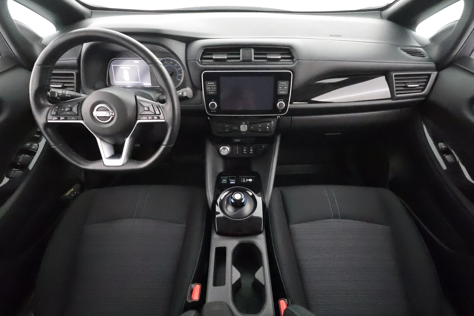 Nissan Leaf 2023 62kWh N-Connecta *ALV** 1-Om Suomi auto / Adapt.vakkari / Facelift / 360 kamera / Apple&Android / Keyless / Rattilämmitin