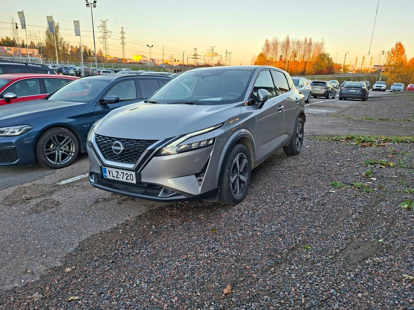 Nissan Qashqai 2023 MHEV 158 Xtronic 2WD N-Connecta 12.3" TFT Comfort pack MY22 - | 2-om. Suomi-auto | ACC | Koukku | 360° kamera | Kaistavahti | BLIS | Apple&Android |  Keyless | Ratinlämmitin | Navi | 2x aluvanteet |
