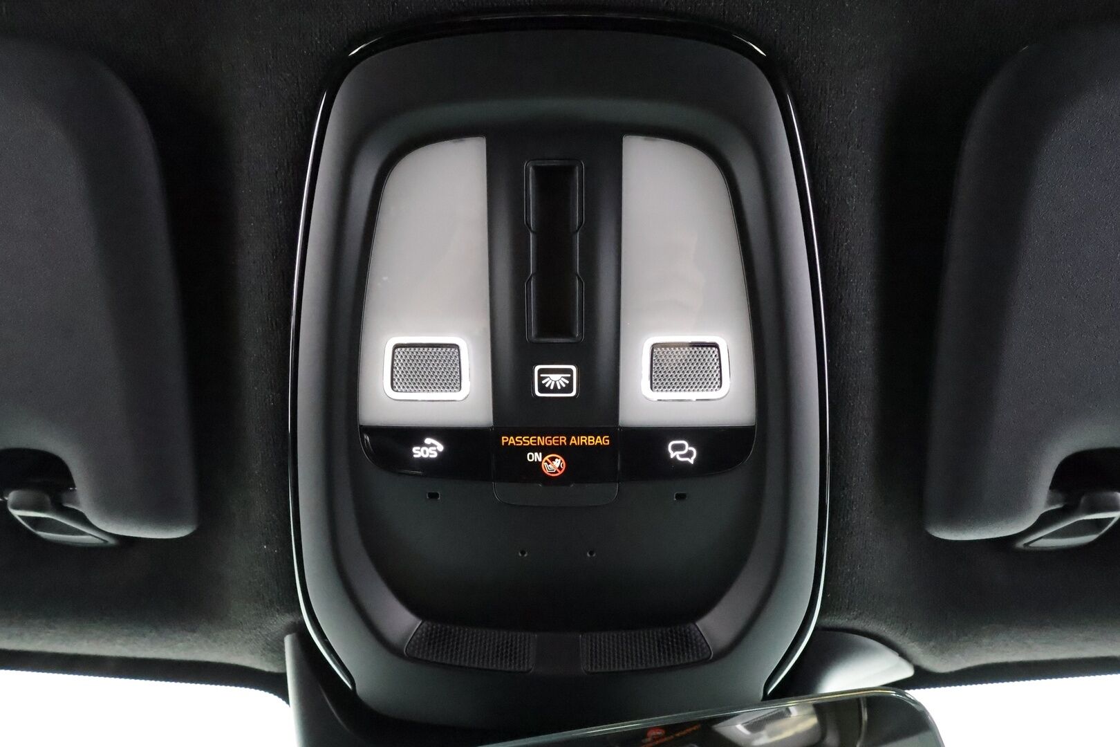 Volvo XC40 2023 Recharge Twin Ultimate aut * Pilot assist / ILP / Koukku / Muistipenkki / Harman/Kardon / 360-kamera * - Merkkihuollettu / 1.Om Suomi-auto / Akku kuntotarkastettu / Kahdet renkaat / 2x Lataus - HULLUT AVAJAISHULINAT KORKOTARJOUS 3,29 %