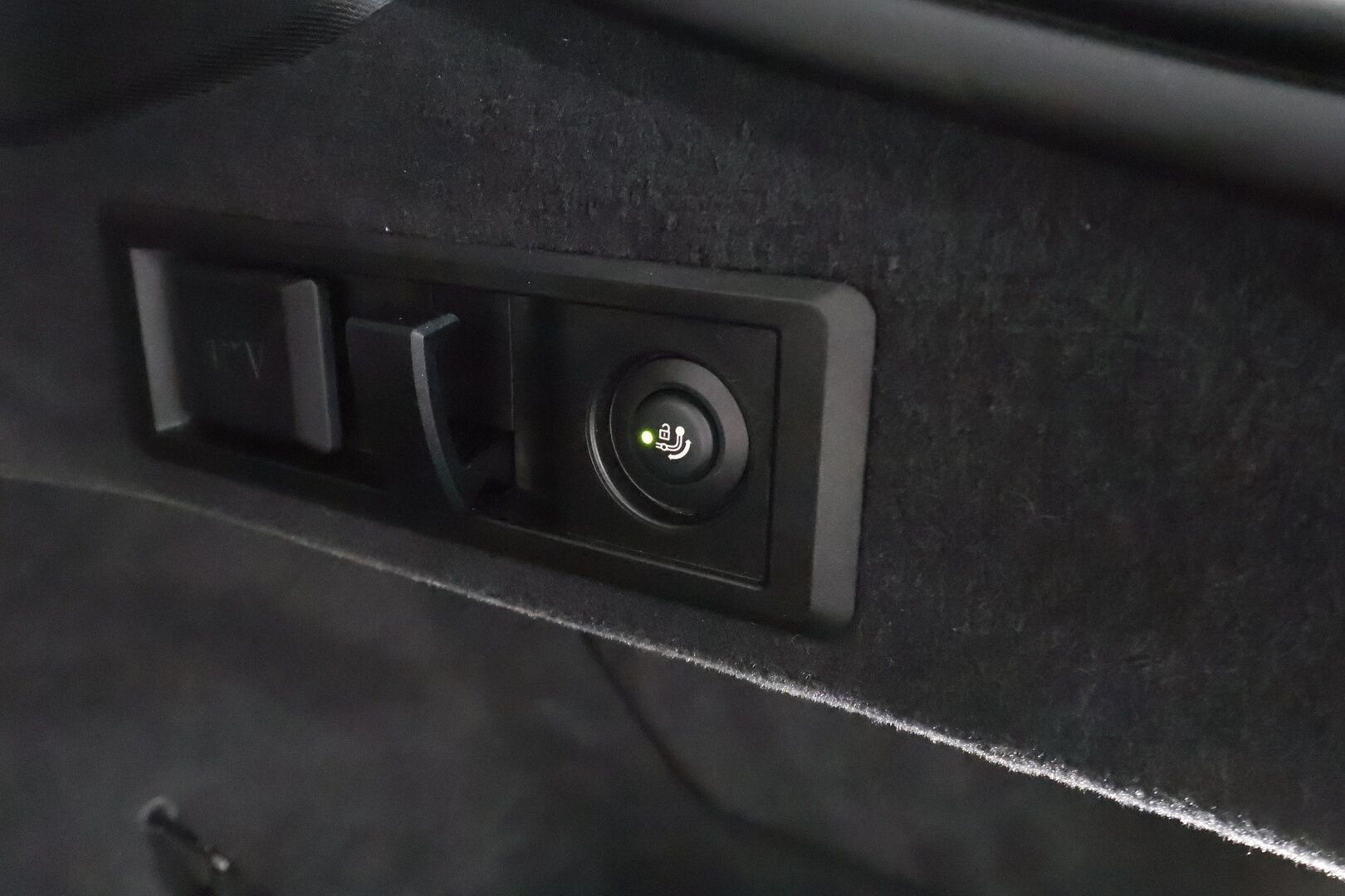 BMW i4 2023 M50 Super Charged **Lasikattoluukku / Harman/Kardon / ACC / HUD / Laser-LED / 360° / Koukku / Sporttipenkki Muistilla** - 2,99 % KORKOTARJOUS TÄHÄN AUTOON - Suomi-auto / Kahdet Renkaat / **HUIPPUVARUSTEET** 