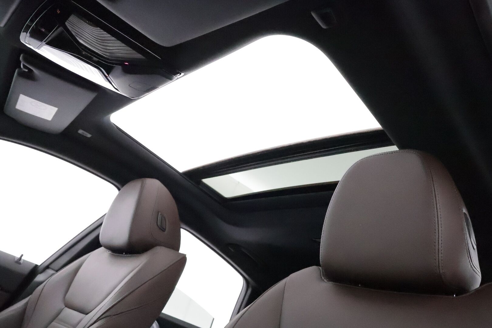 BMW i4 2023 M50 Super Charged **Lasikattoluukku / Harman/Kardon / ACC / HUD / Laser-LED / 360° / Koukku / Sporttipenkki Muistilla** - 2,99 % KORKOTARJOUS TÄHÄN AUTOON - Suomi-auto / Kahdet Renkaat / **HUIPPUVARUSTEET** 