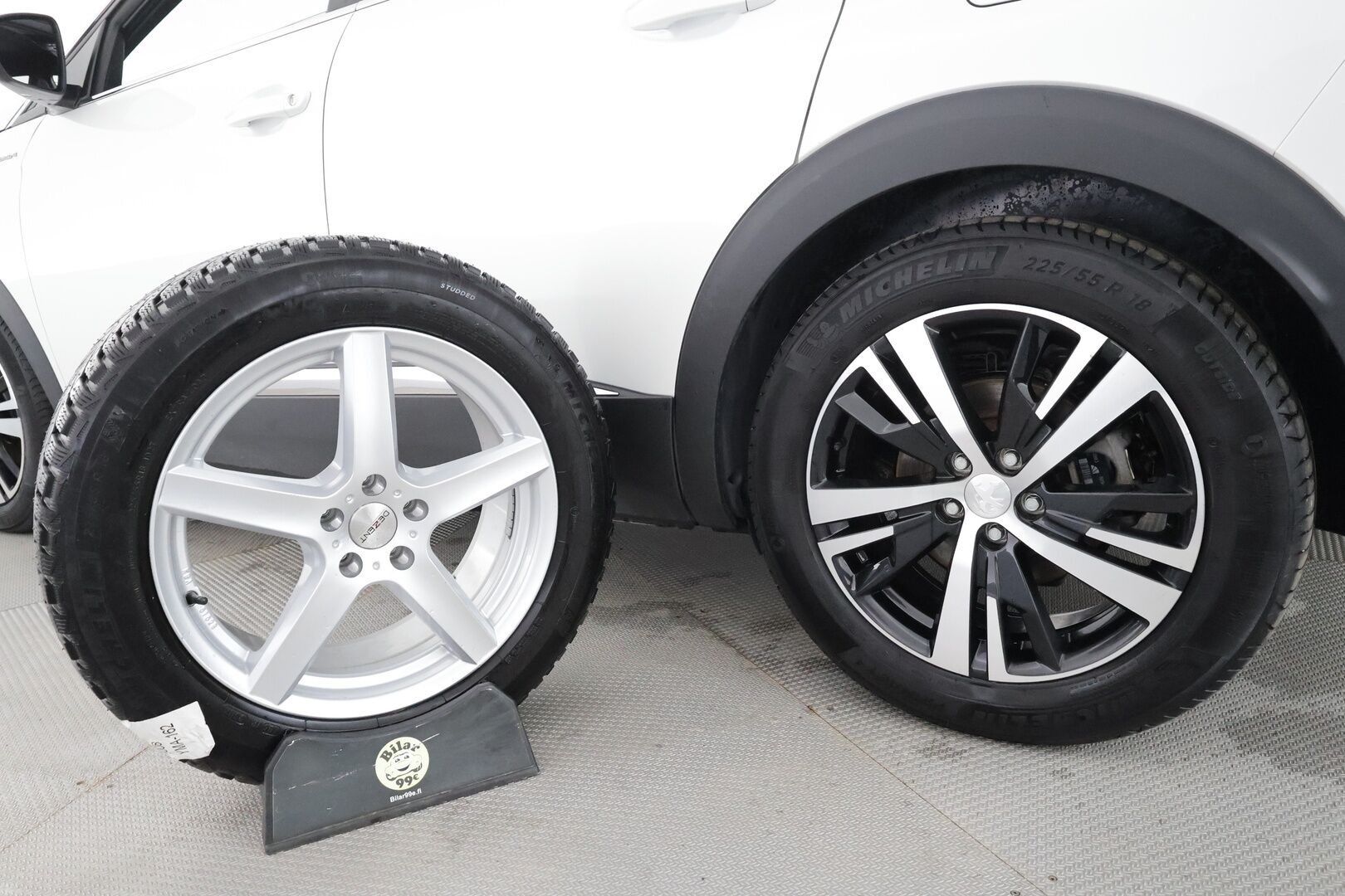 Peugeot 3008 2023 GT Hybrid4 300 EAT8-automaatti - | ACC | Puolinahat | Keyless | P.kamera | Navi | Digimittaristo | LED | BSM | Lane Assist | Apple & Android | 2x renkaat aluin | Suomiauto | 