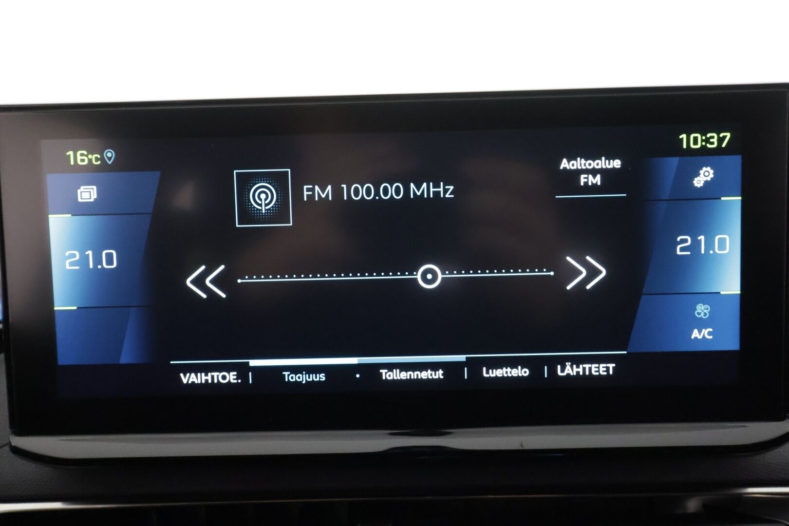 Peugeot 3008 2023 GT Hybrid4 300 EAT8-automaatti - | ACC | Puolinahat | Keyless | P.kamera | Navi | Digimittaristo | LED | BSM | Lane Assist | Apple & Android | 2x renkaat aluin | Suomiauto | 