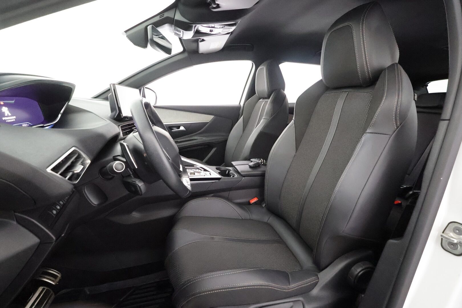 Peugeot 3008 2023 GT Hybrid4 300 EAT8-automaatti - | ACC | Puolinahat | Keyless | P.kamera | Navi | Digimittaristo | LED | BSM | Lane Assist | Apple & Android | 2x renkaat aluin | Suomiauto | 