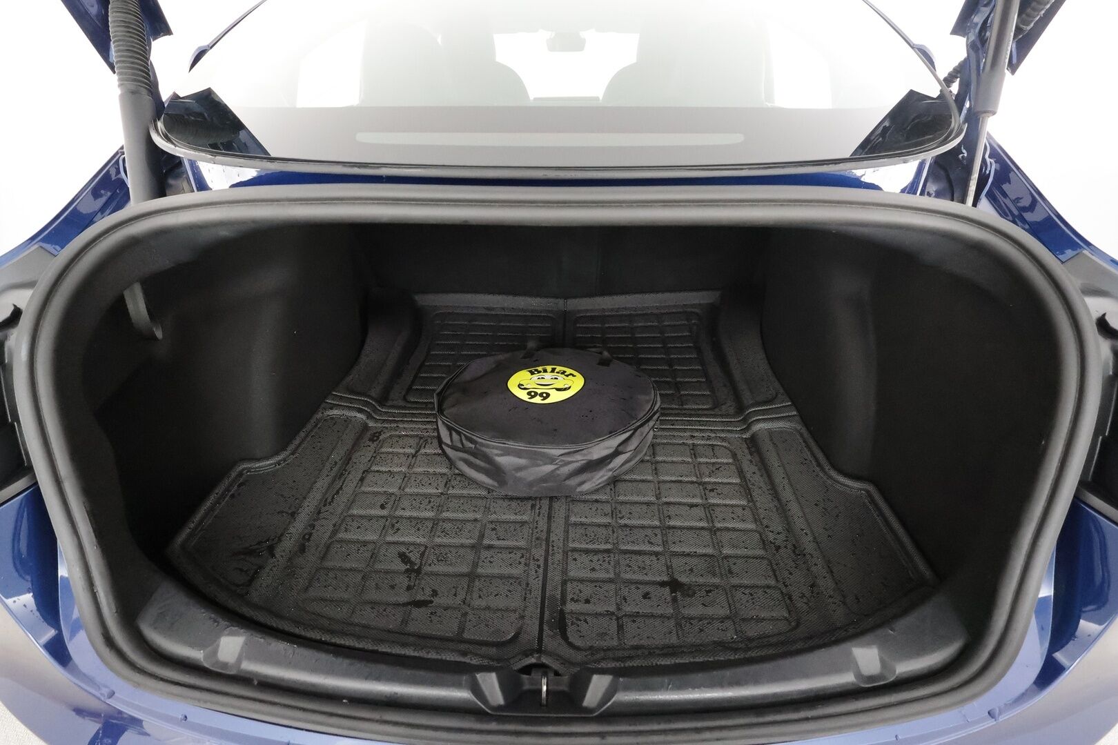 Tesla Model 3 2022 Standard Range Plus - | ILP | Lasikatto | ACC | Matrix-LED | P.Kamera | Muistipenkki | Premium Speakers | Navi | Kaistavahti | Keyless | Kahdet renkaat |