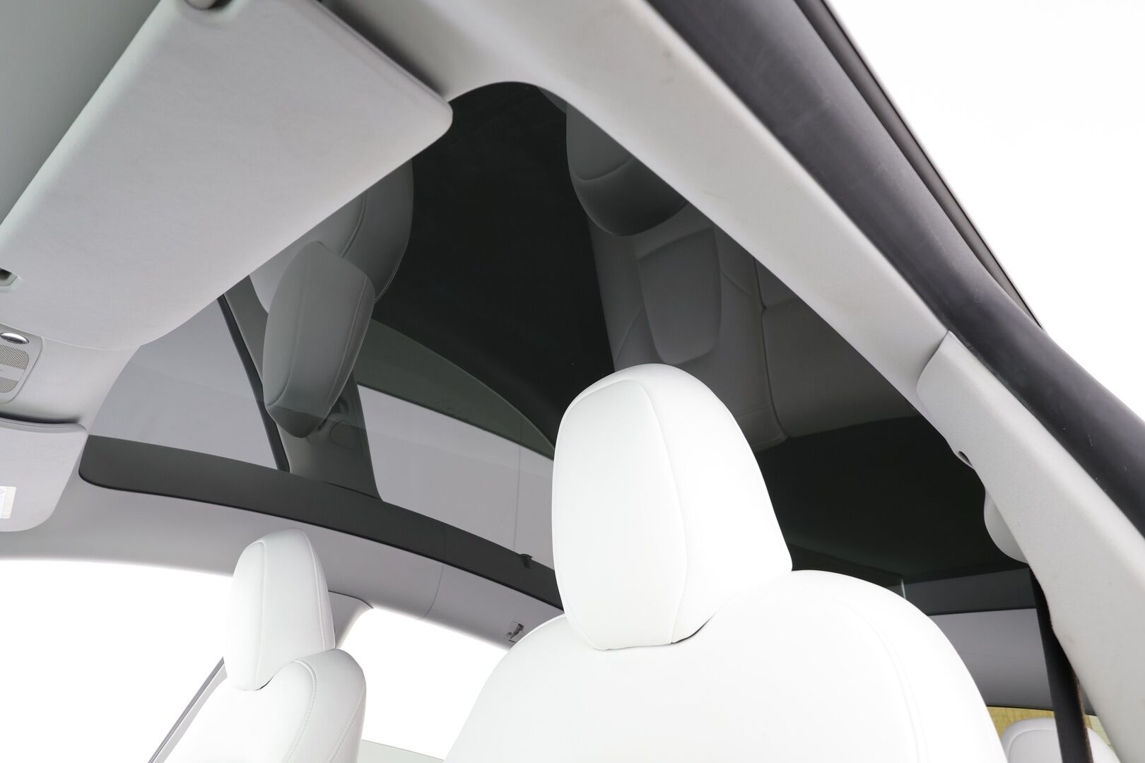 Tesla Model Y 2023 Performance - | ACC | ILP | Koukku | Valkoiset sähkönahat | Muistipenkki | Lasikatto | Ryzen | Matrix | Premium Audio | P.kamera | Track Mode | 1-om Suomiauto | 2x Renkaat Aluvantein!