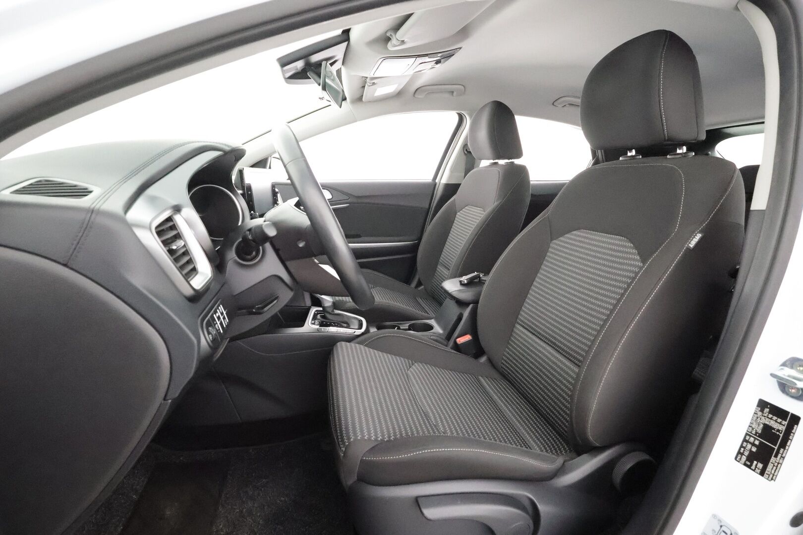 Kia XCeed 2023 1,5 T-GDI 160hv DCT - | Vakkari | P.kamera | LED | Kaistavahti | Facelift | Ratinlämmitin | Apple&Android |