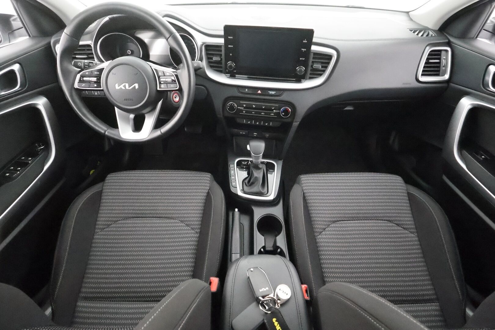 Kia XCeed 2023 1,5 T-GDI 160hv DCT - | Vakkari | P.kamera | LED | Kaistavahti | Facelift | Ratinlämmitin | Apple&Android |