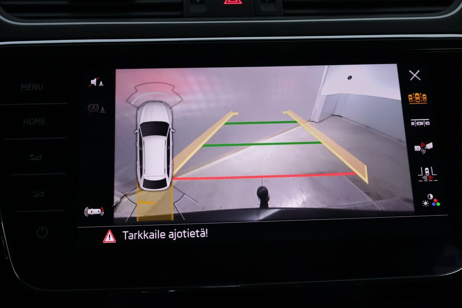 Skoda Superb 2021 Combi 1,4 TSI PHEV L&K iV DSG - Webasto | ACC | Ilmastoidut muistinahat | Canton | Koukku | Panorama | P.Kamera | Matrix LED | SOH 90.1%