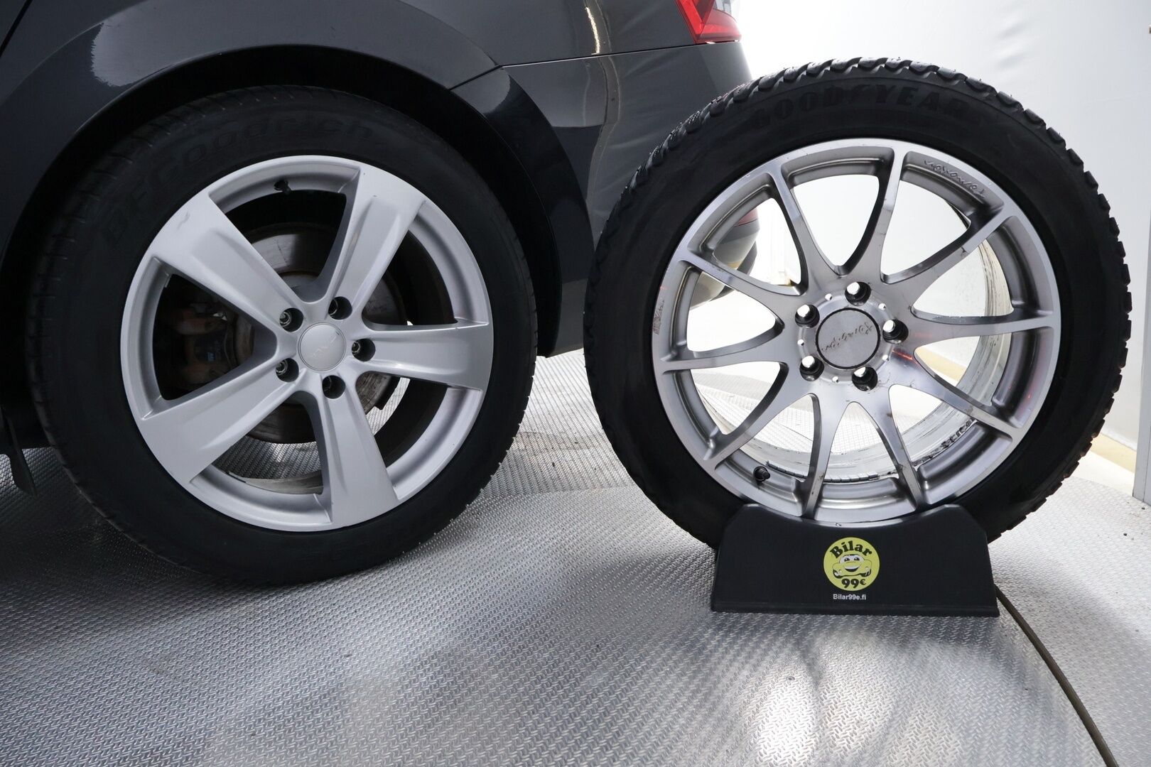 Skoda Superb 2021 Combi 1,4 TSI PHEV L&K iV DSG - Webasto | ACC | Ilmastoidut muistinahat | Canton | Koukku | Panorama | P.Kamera | Matrix LED | SOH 90.1%