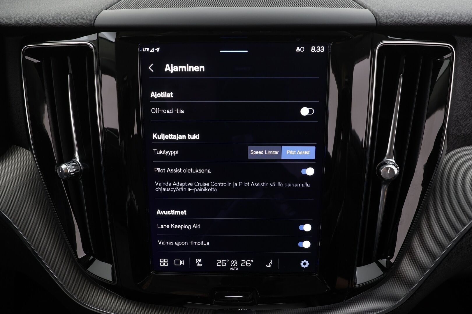 Volvo XC60 2023 B4 AWD D-MHEV Business Plus Bright aut * ACC / P.kamera / Full LED / Webasto / Muistipenkit / Navi / Facelift / BLIS * - 1.Om Suomi-auto / Kahdet renkaat aluvanteilla / Juuri huollettu - HULLUT BLACKWEEK JATKOT - KORKOTARJOUS 2,49%