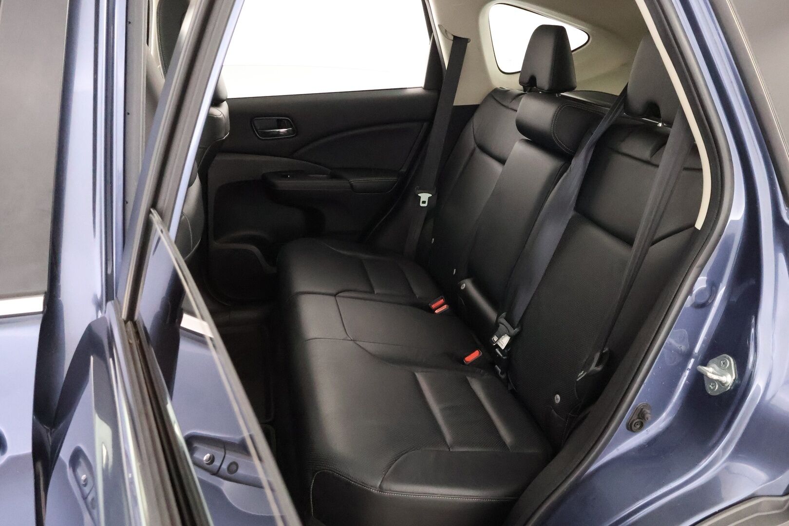 Honda CR-V 2015 1,6 Diesel Elegance AT 4WD * Vetokoukku / Nahkasisusta / Lasikatto / Peruutuskamera / Lohko & Sisäpistoke / Sähköluukku!