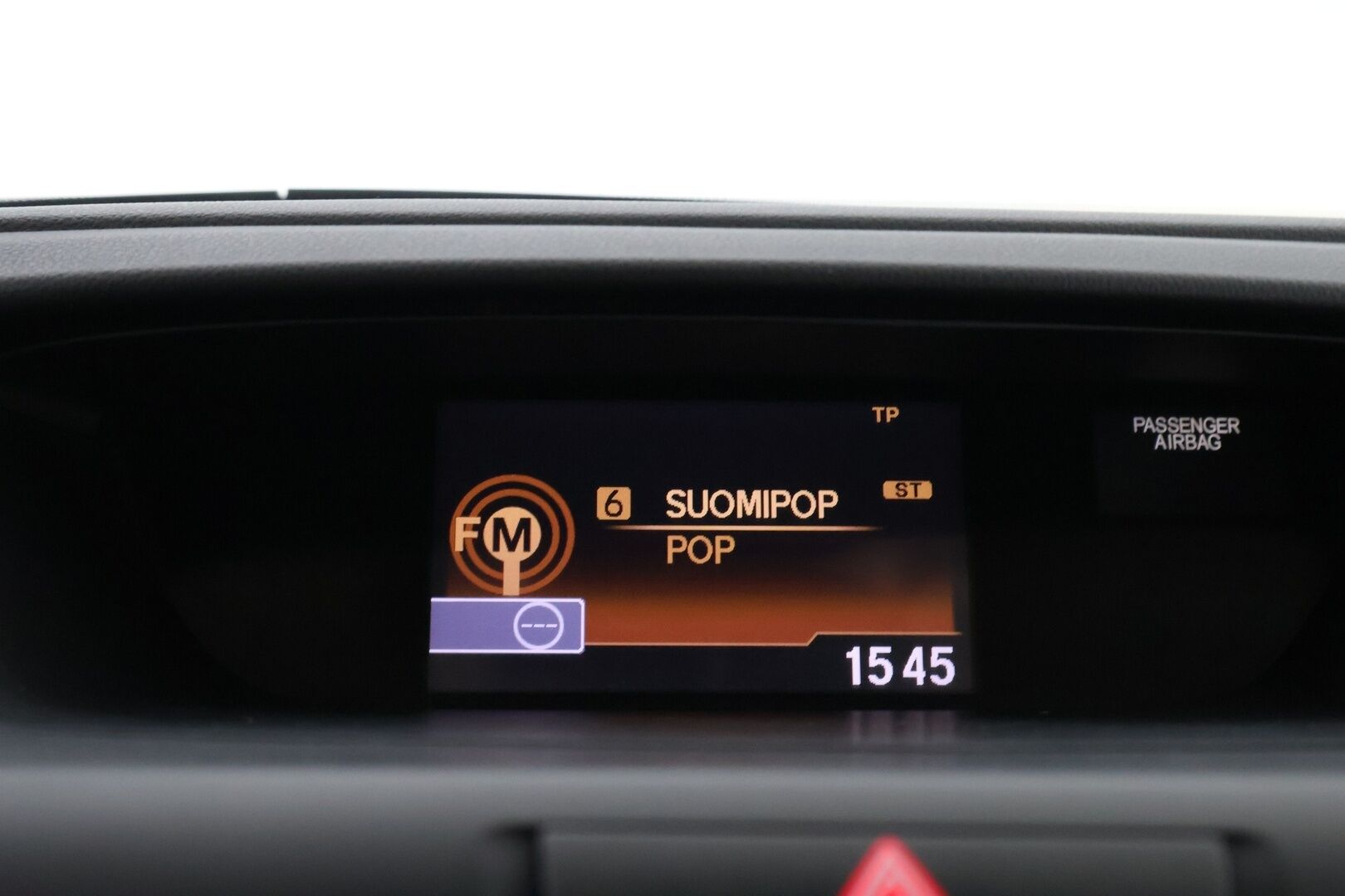 Honda CR-V 2015 1,6 Diesel Elegance AT 4WD * Vetokoukku / Nahkasisusta / Lasikatto / Peruutuskamera / Lohko & Sisäpistoke / Sähköluukku!