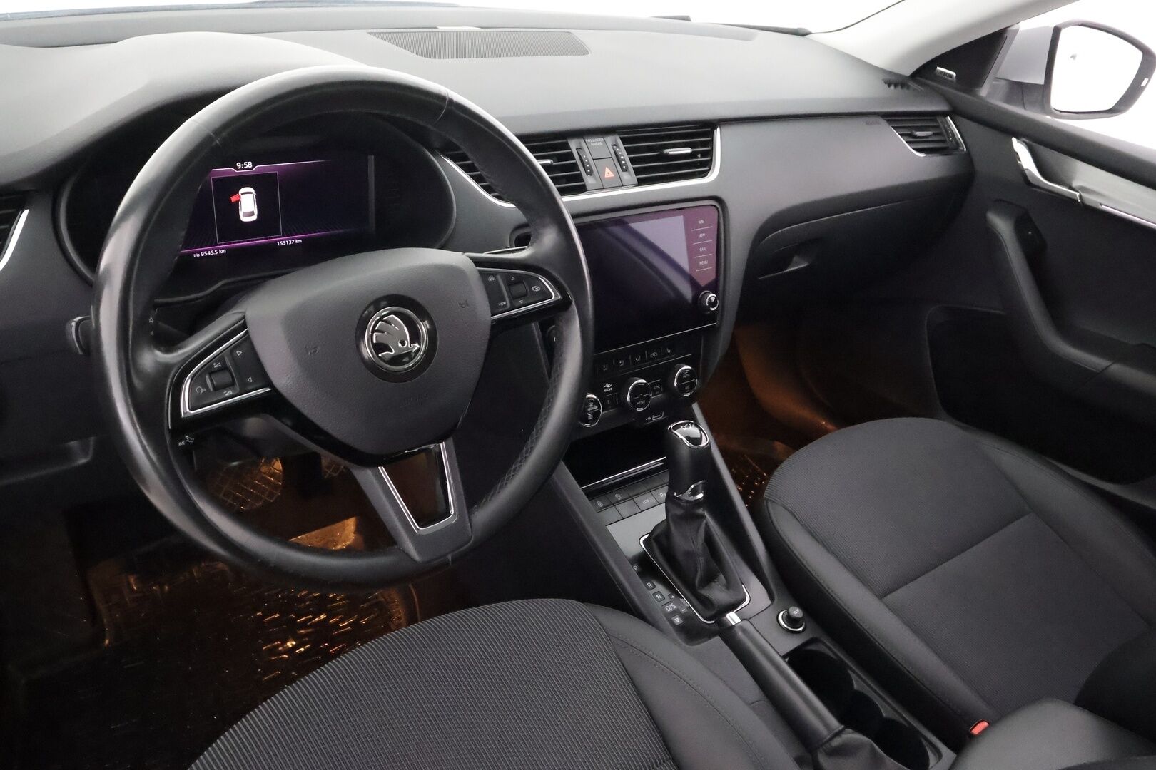 Skoda Octavia 2020 Combi 1,5 TSI Style DSG Autom. - | ACC | Webasto | Koukku | Canton | Digimittaristo | Puolinahat | P.kamera | Keyless | LED | Lämm. ratti | Navi | Merkkihuollot | 2x alut | 