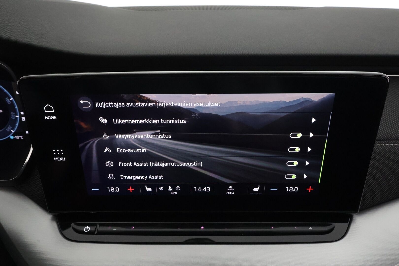 Skoda Octavia 2023 Combi 2.0 TDI 150 4x4 Style Nordic Edition DSG * Webasto / Koukku / ACC / Matrix / P.kamera / Navi * - 1-om Suomi-auto / Kahdet renkaat aluvanteilla / Merkkihuollot - HULLUT AVAJAISHULINAT KORKOTARJOUS 3,29 %