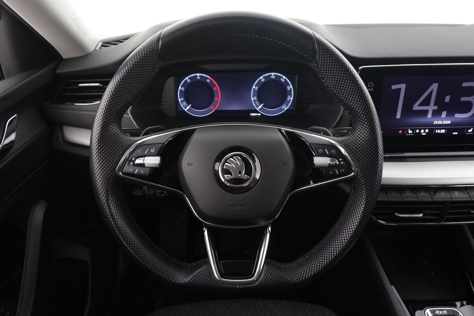 Skoda Octavia 2023 Combi 2.0 TDI 150 4x4 Style Nordic Edition DSG * Webasto / Koukku / ACC / Matrix / P.kamera / Navi * - 1-om Suomi-auto / Kahdet renkaat aluvanteilla / Merkkihuollot