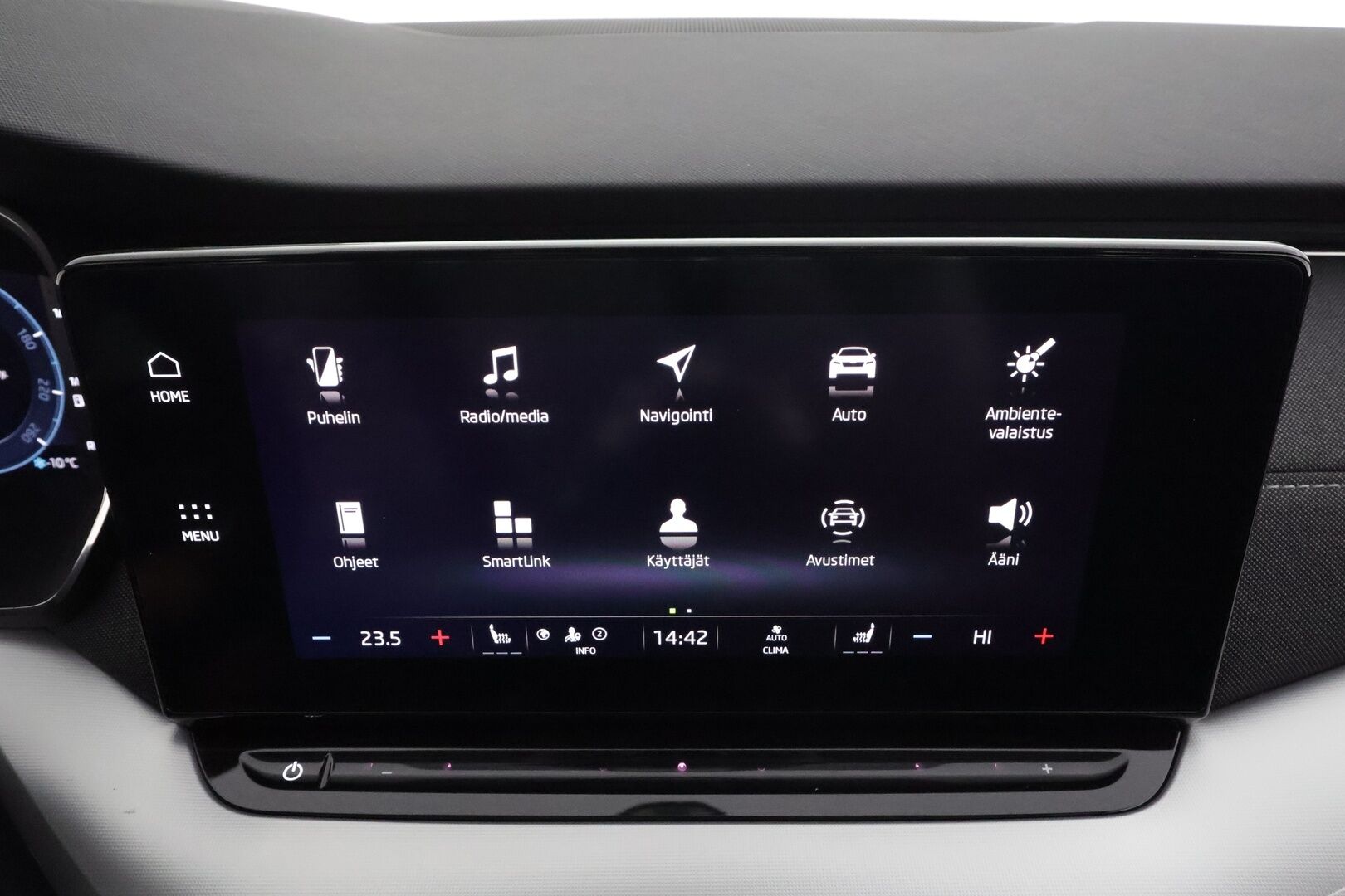 Skoda Octavia 2023 Combi 2.0 TDI 150 4x4 Style Nordic Edition DSG * Webasto / Koukku / ACC / Matrix / P.kamera / Navi * - 1-om Suomi-auto / Kahdet renkaat aluvanteilla / Merkkihuollot - HULLUT AVAJAISHULINAT KORKOTARJOUS 3,29 %