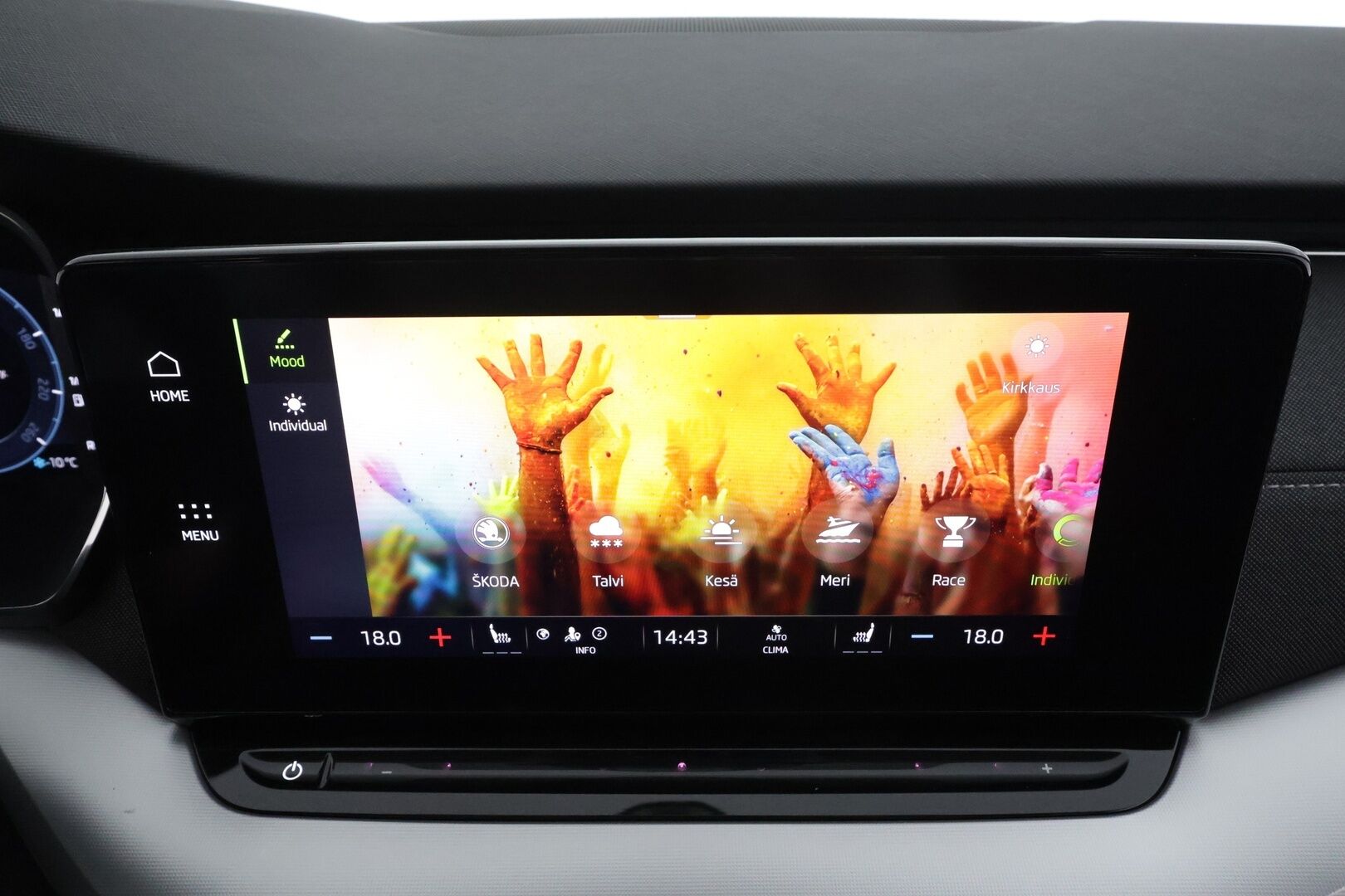 Skoda Octavia 2023 Combi 2.0 TDI 150 4x4 Style Nordic Edition DSG * Webasto / Koukku / ACC / Matrix / P.kamera / Navi * - 1-om Suomi-auto / Kahdet renkaat aluvanteilla / Merkkihuollot - HULLUT AVAJAISHULINAT KORKOTARJOUS 3,29 %