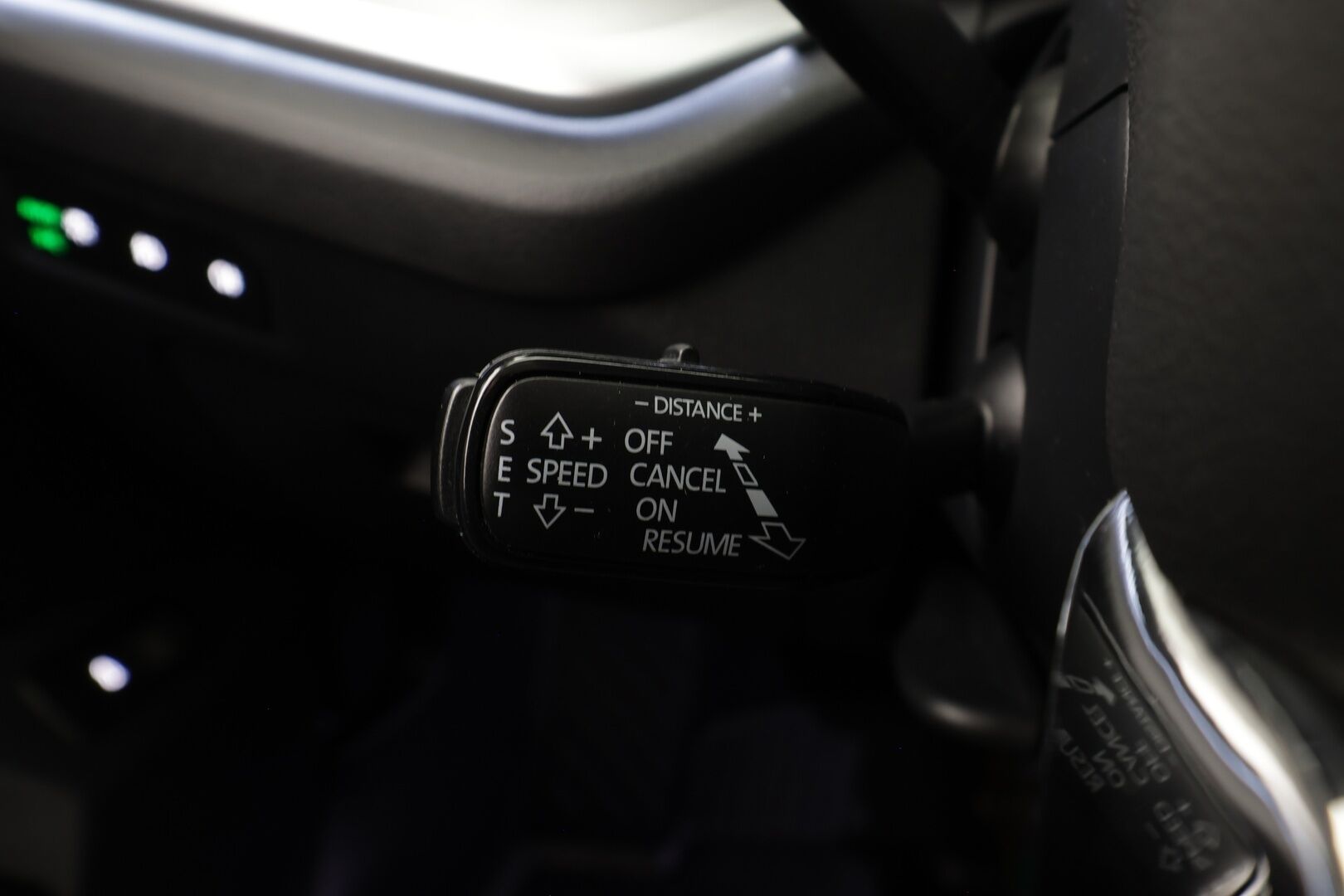 Skoda Octavia 2023 Combi 2.0 TDI 150 4x4 Style Nordic Edition DSG * Webasto / Koukku / ACC / Matrix / P.kamera / Navi * - 1-om Suomi-auto / Kahdet renkaat aluvanteilla / Merkkihuollot