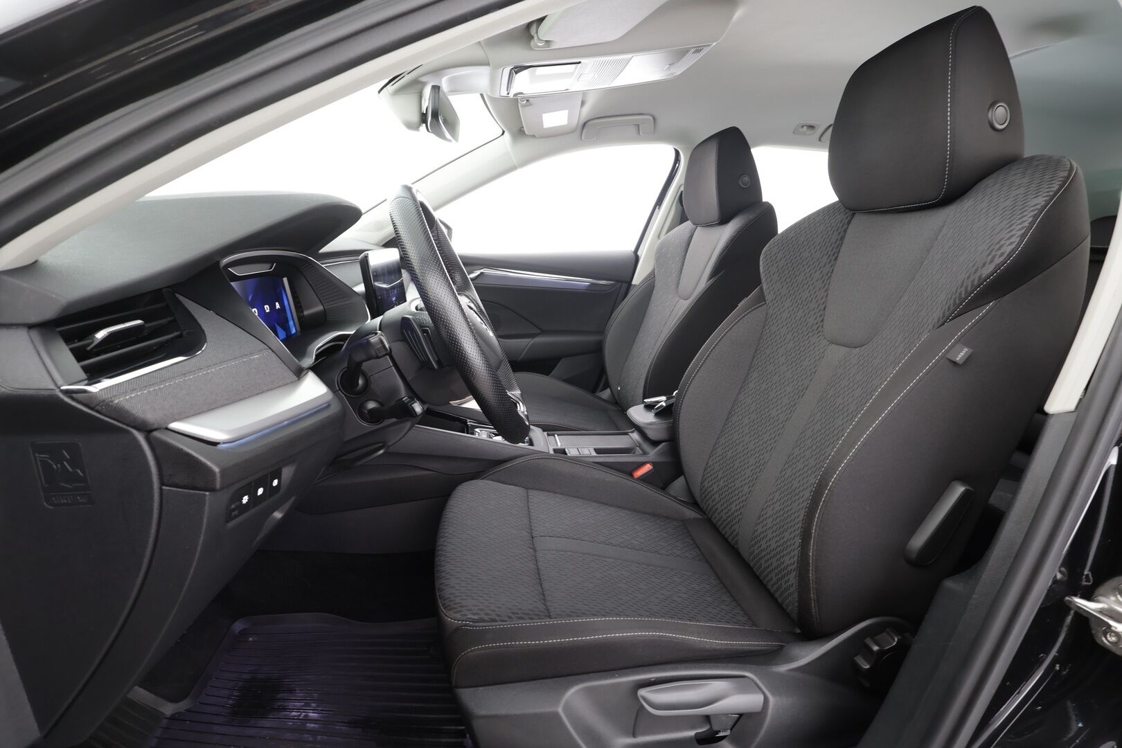 Skoda Octavia 2023 Combi 2.0 TDI 150 4x4 Style Nordic Edition DSG * Webasto / Koukku / ACC / Matrix / P.kamera / Navi * - 1-om Suomi-auto / Kahdet renkaat aluvanteilla / Merkkihuollot - HULLUT AVAJAISHULINAT KORKOTARJOUS 3,29 %