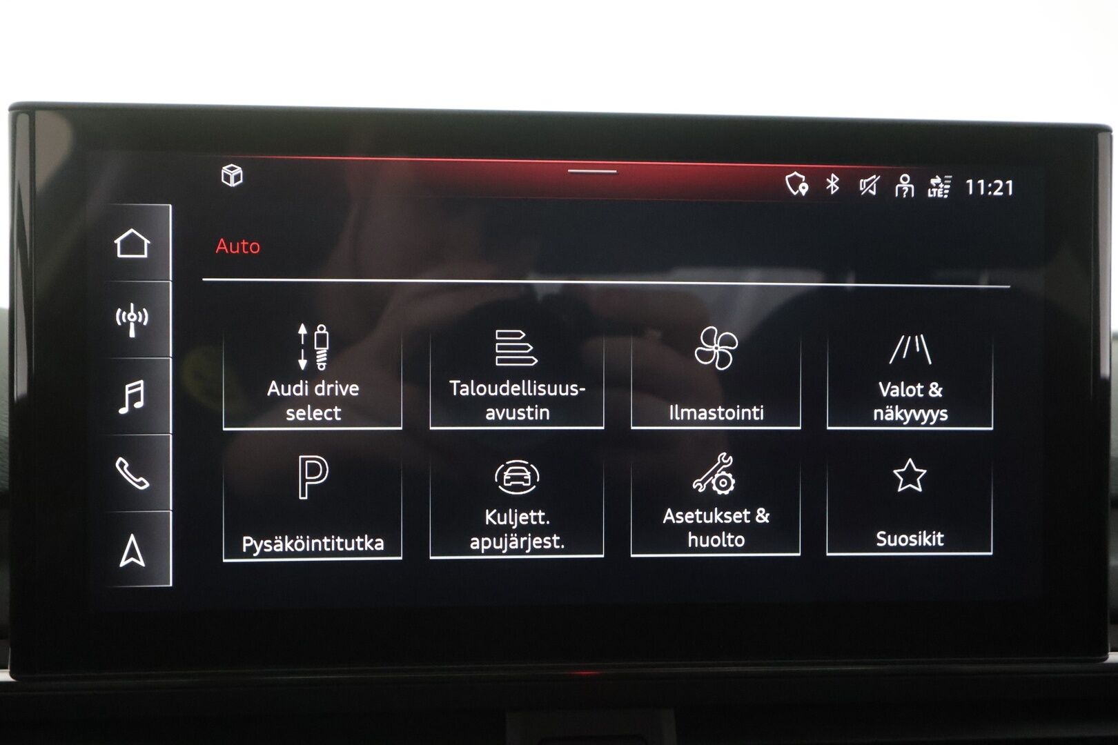 Audi A4 2023 Sedan Progress 40 TFSI 150 kW MHEV quattro S tronic - | Vakkari | Webasto | Koukku | P.Kamera | LED | Sporttipenkit | Ratinlämmitys | Apple&Android | 1.Om Suomi-auto | Kahdet Renkaat | Merkkihuollettu |