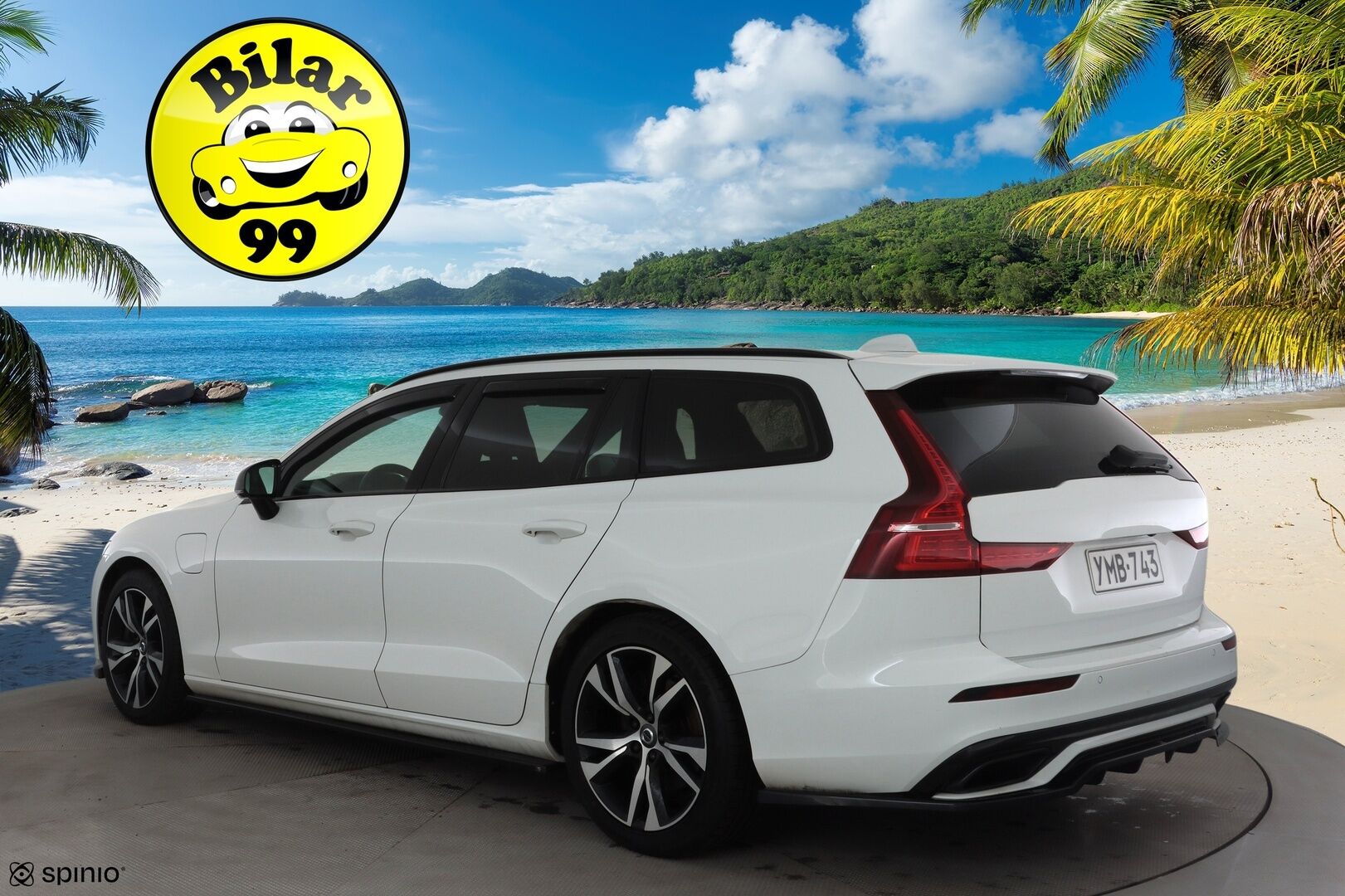 Volvo V60 2019 T8 AWD R-Design aut * Pilot assist / Webasto / Koukku / Panoraama / Muistipenkki / LED / P.kamera / Apple&Android * - Kahdet Renkaat