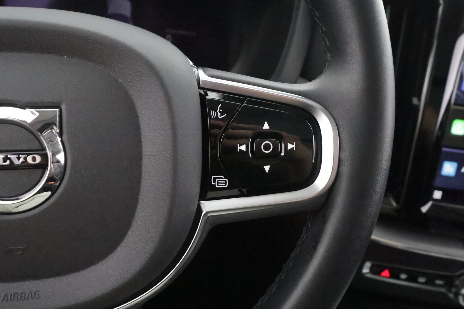 Volvo XC60 2023 T6 AWD Long Range Plus Bright aut - | Webasto | Koukku | ACC | Panorama | 360 | Sporttinahat Muistilla | Full-LED | HP Audio | Kaistavahti | Katveavustin | Navi | Keyless | 1-om Suomi-auto | Merkkihuollot | Kahdet renkaat |
