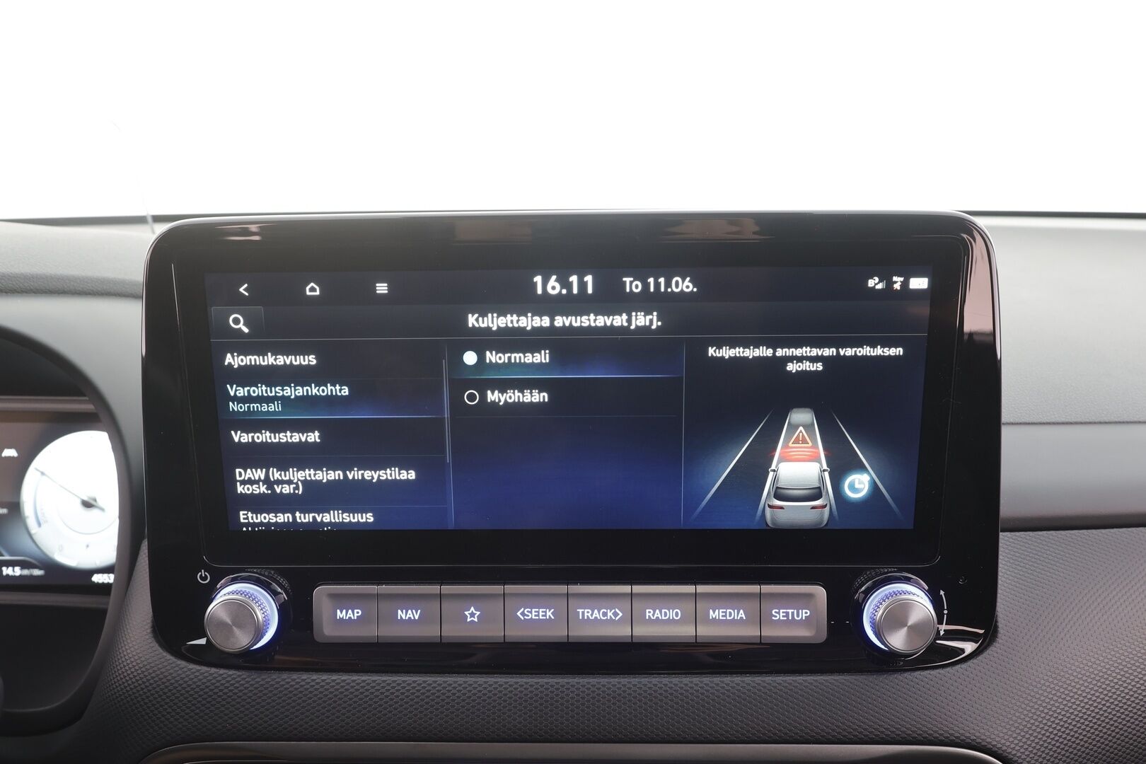 Hyundai KONA 2022 Electric 64 kWh 204 hv Comfort - | ACC | ILP | Vetokoukku | HUD | Krell | HDA | LED | Digimittaristo | P.kamera | Blind spot assist | RCTA | Lämm. ratti | Apple & Android | 
