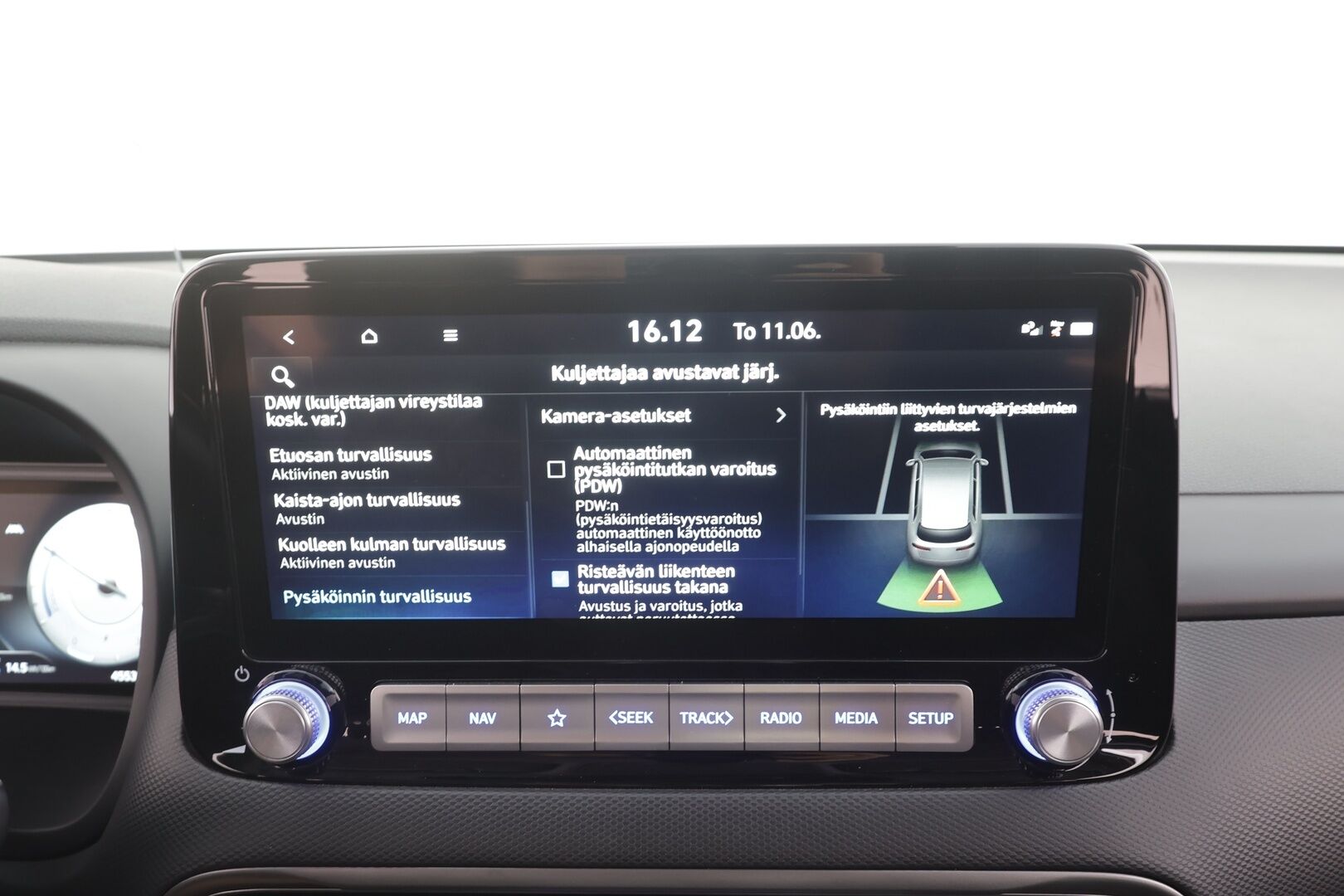 Hyundai KONA 2022 Electric 64 kWh 204 hv Comfort - | ACC | ILP | Vetokoukku | HUD | Krell | HDA | LED | Digimittaristo | P.kamera | Blind spot assist | RCTA | Lämm. ratti | Apple & Android | 