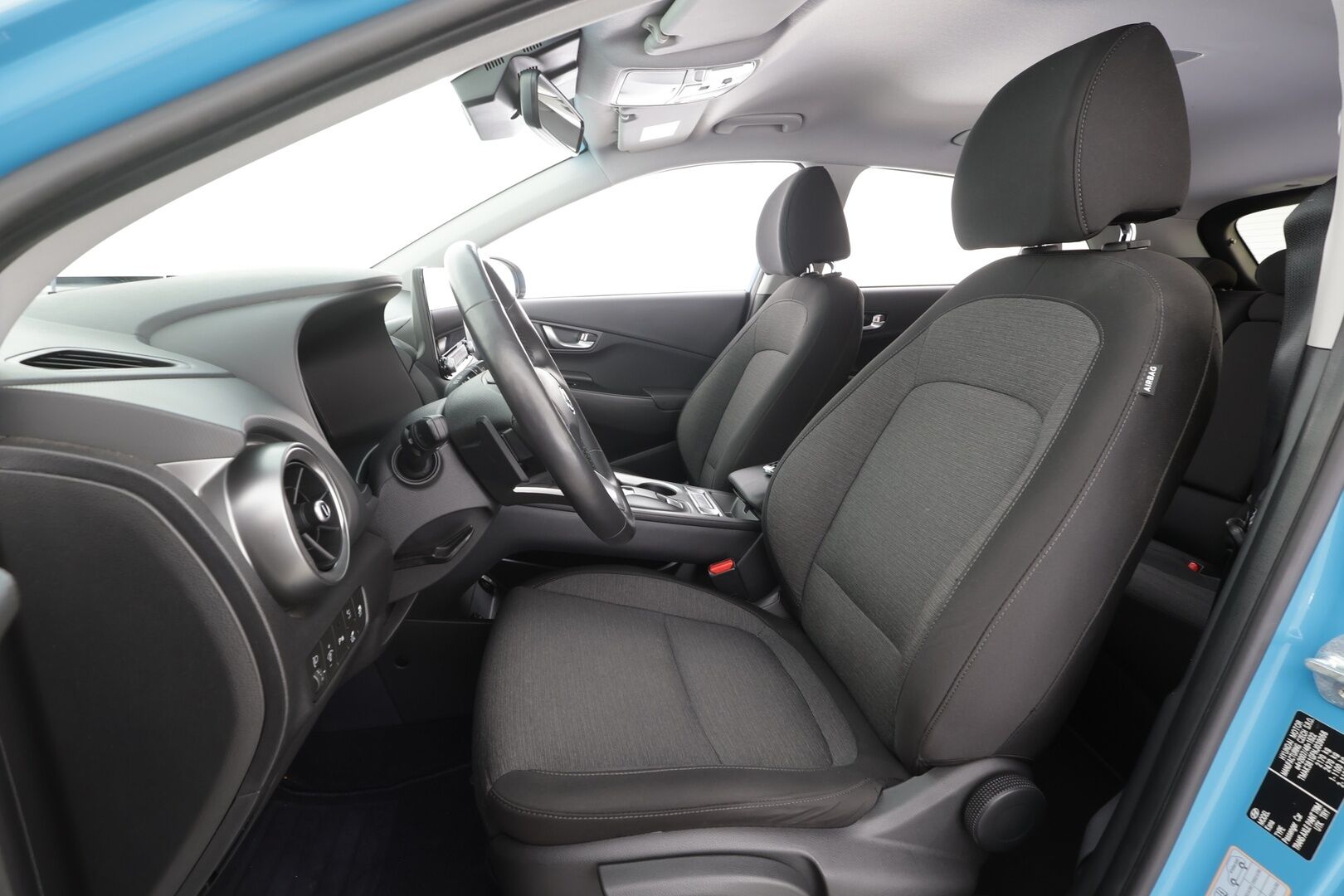 Hyundai KONA 2022 Electric 64 kWh 204 hv Comfort - | ACC | ILP | Vetokoukku | HUD | Krell | HDA | LED | Digimittaristo | P.kamera | Blind spot assist | RCTA | Lämm. ratti | Apple & Android | 