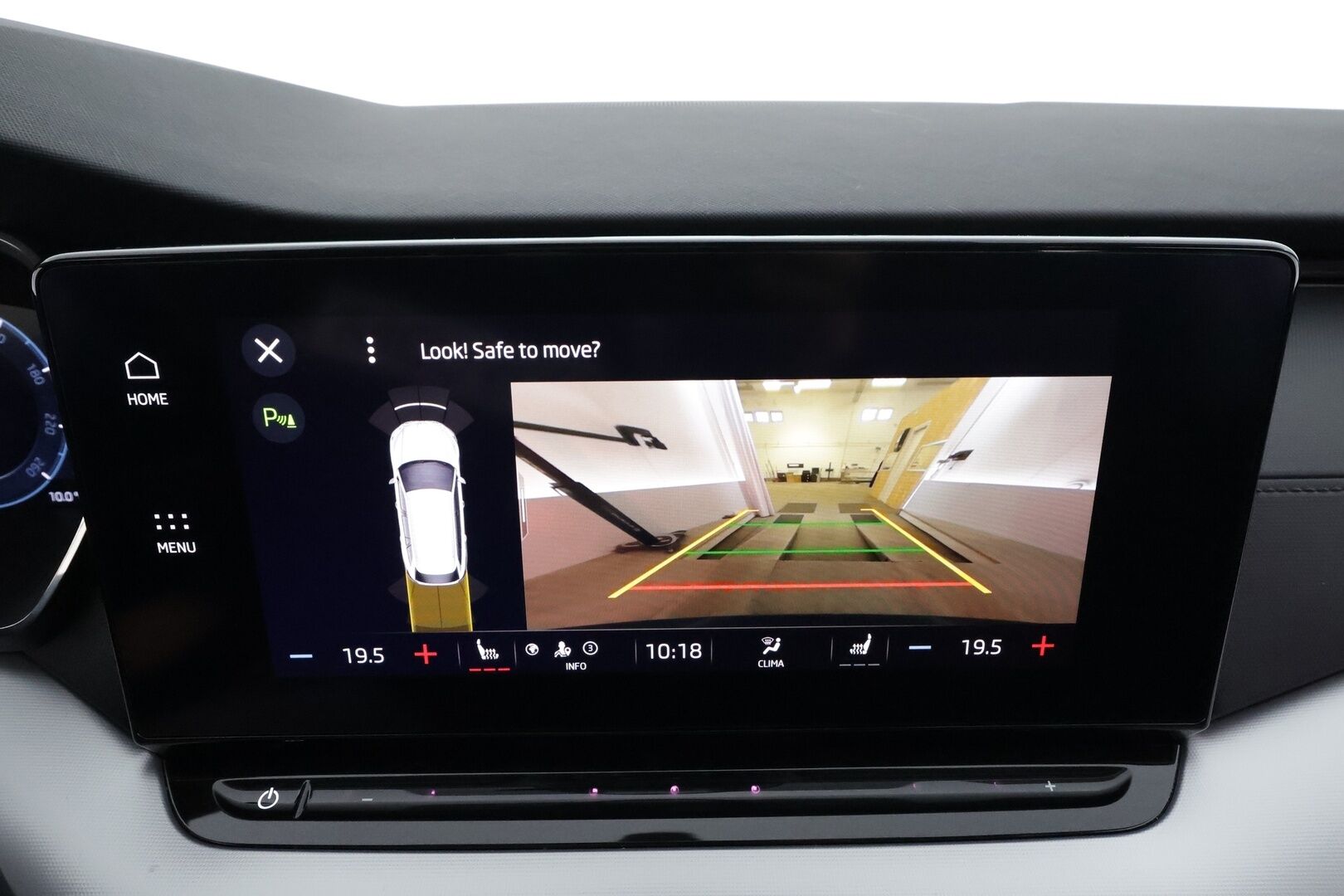 SKODA OCTAVIA 2023 Combi Ambition 2.0 TDI 110kW - ACC | Webasto | Koukku | Matrix LED | Hierovat penkit | P.kamera ja tutkat | Ambient | KeyLess | Navi 